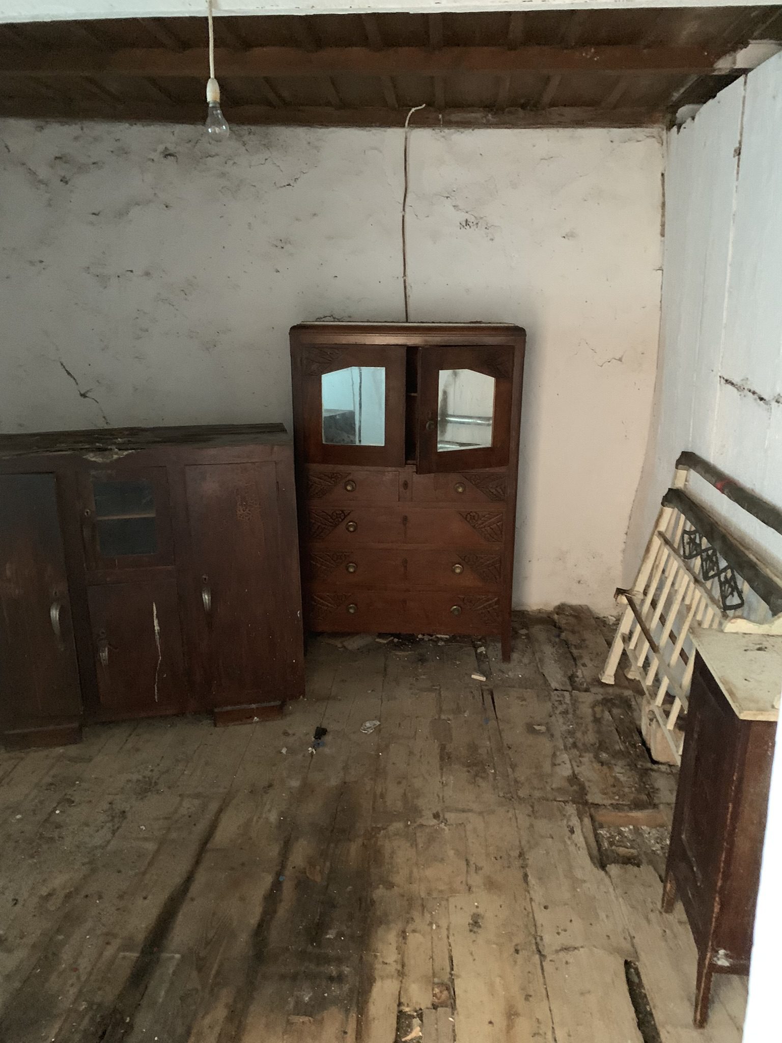 Εσωτερικό κατοικίας προς πώληση στην Ιφάκα, Κιόνι