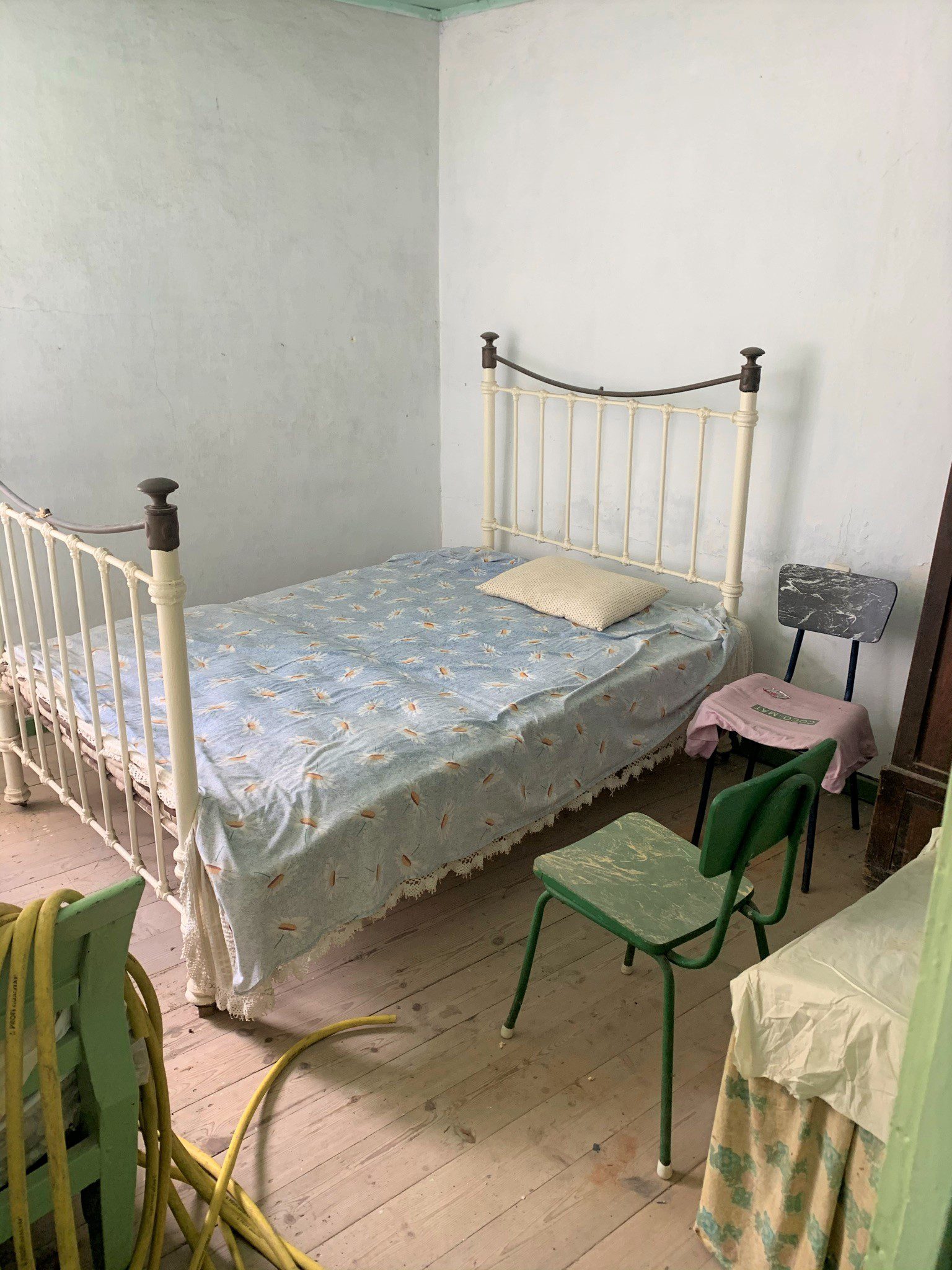 Υπνοδωμάτιο της κατοικίας προς πώληση Ιθακώκα Ελλάδα, Φρίκες