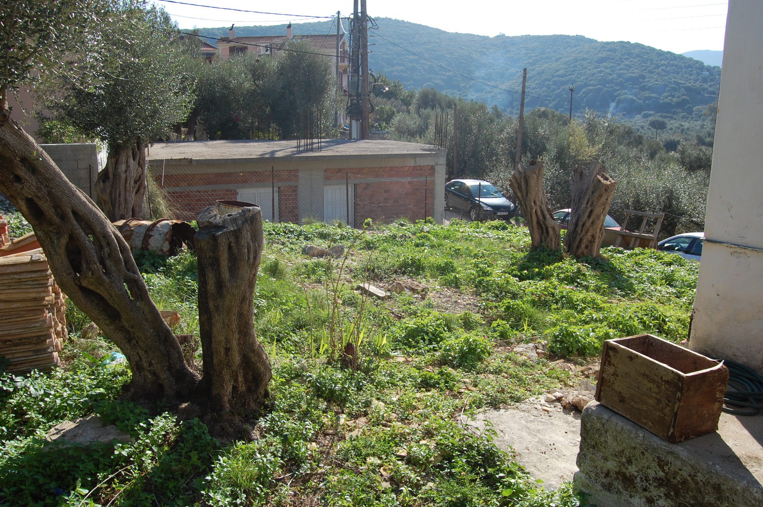 Εξωτερική άποψη του σπιτιού προς πώληση στην Ιθάκη Ελλάδα