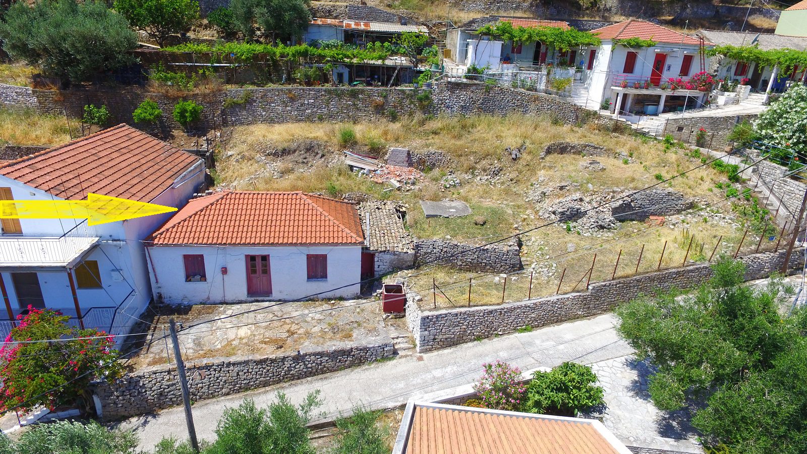 Εναέρια άποψη του σπιτιού προς πώληση στην Ιθάκη Ελλάδα