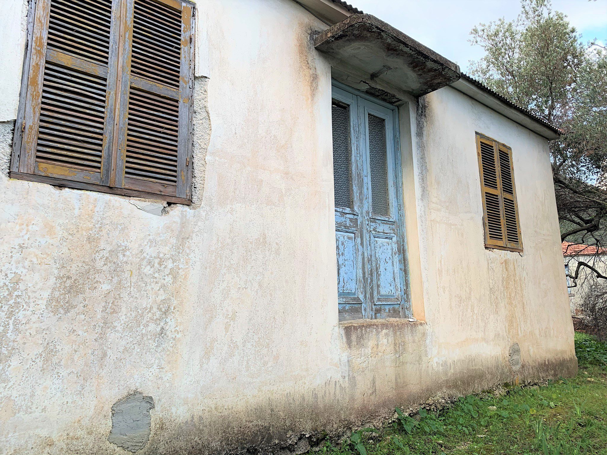 Εξωτερικό της κατοικίας προς πώληση στην Ιφάκα, Κολλιερή