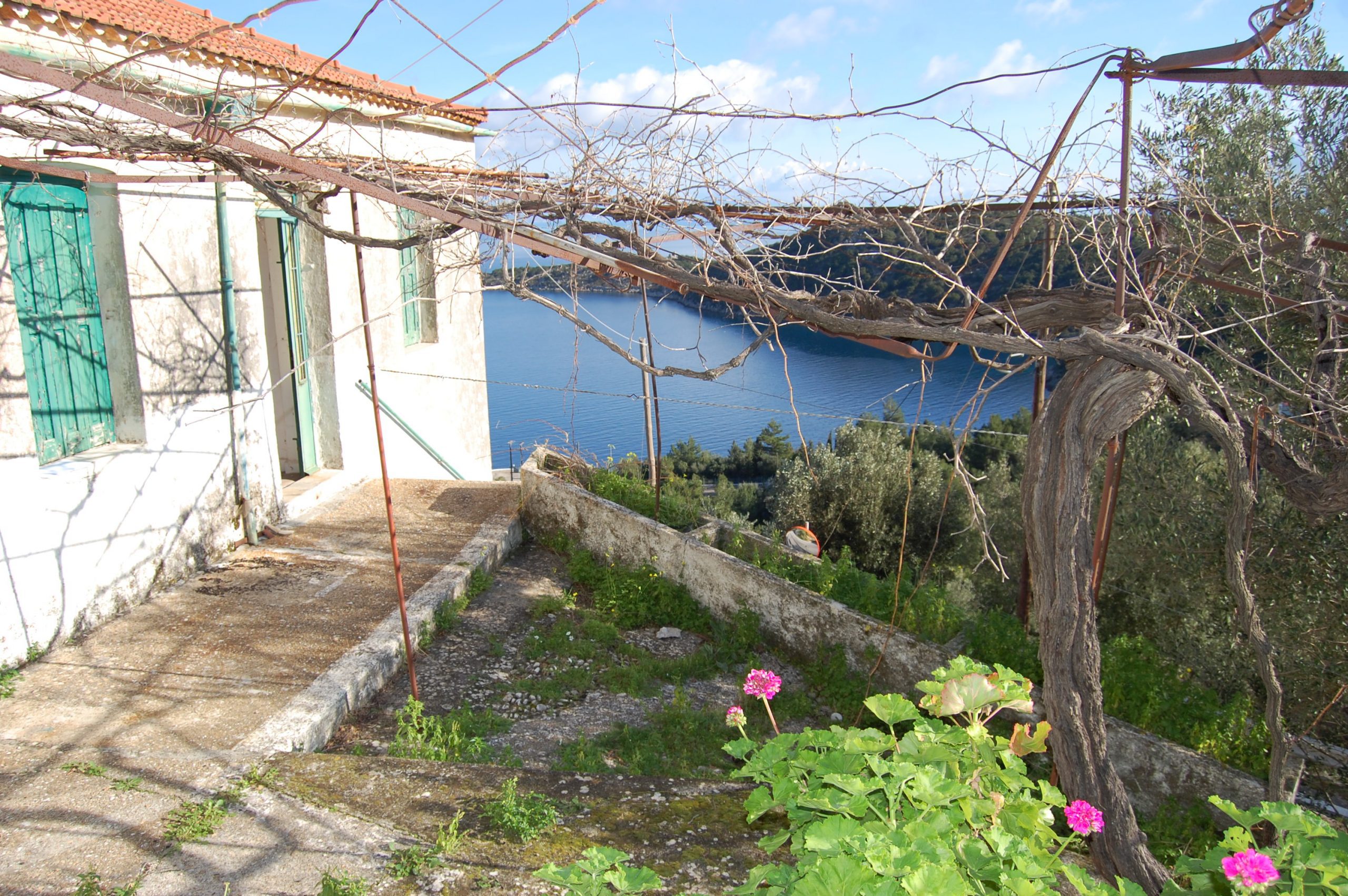 House for sale in Ithaca Greece with exterior views