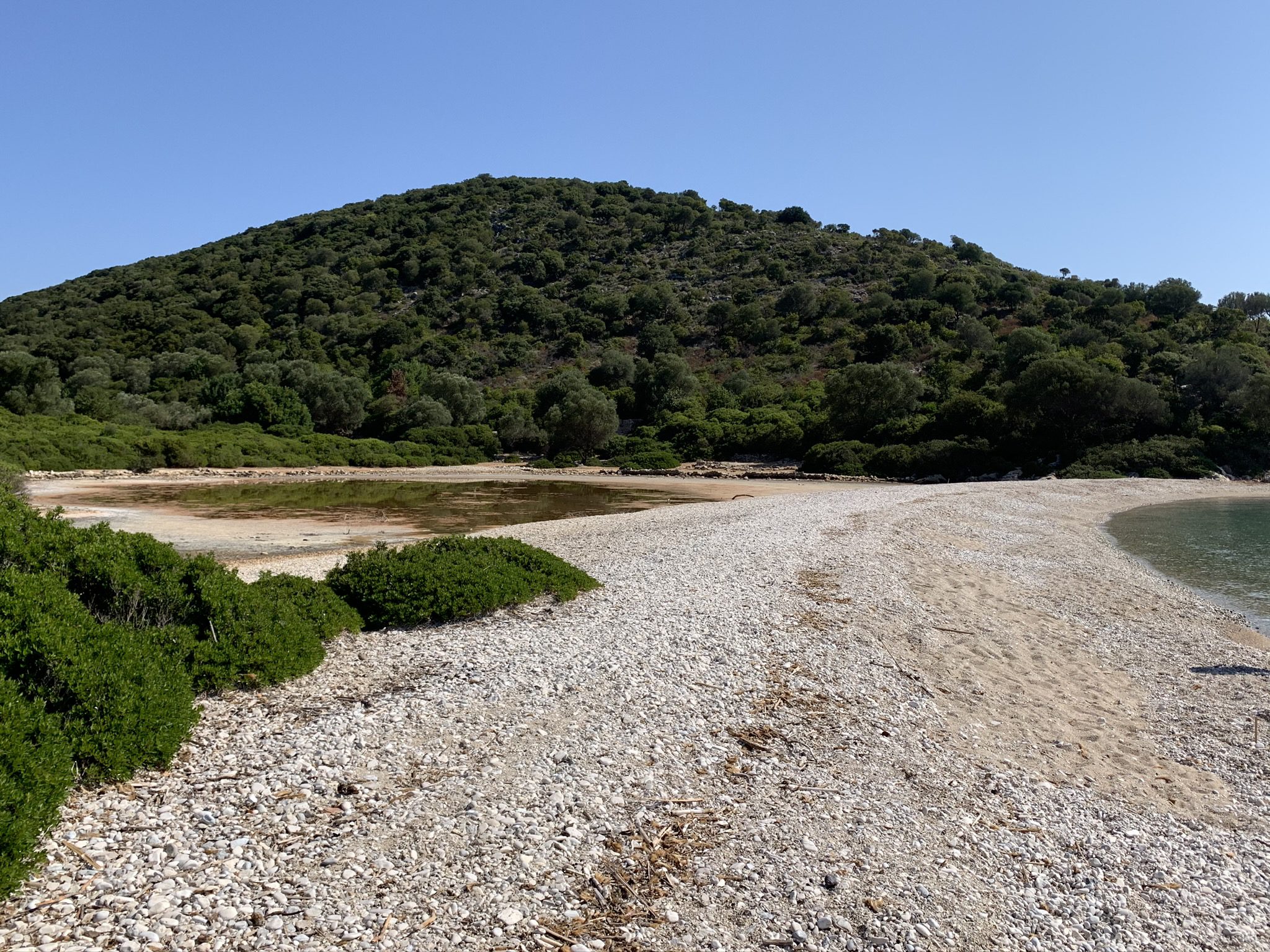 Τοπίο και έδαφος γης προς πώληση στην Ιθάκη Ελλάδα στον Μαρμάκα