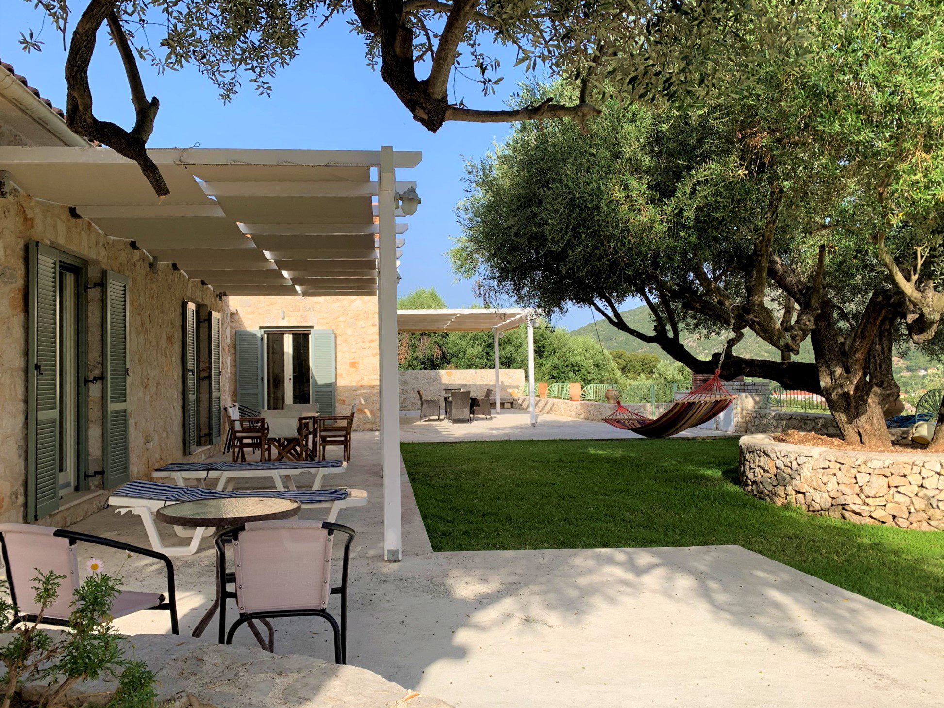 Front garden of holiday houses for rent on Ithaca Greece, Stavros