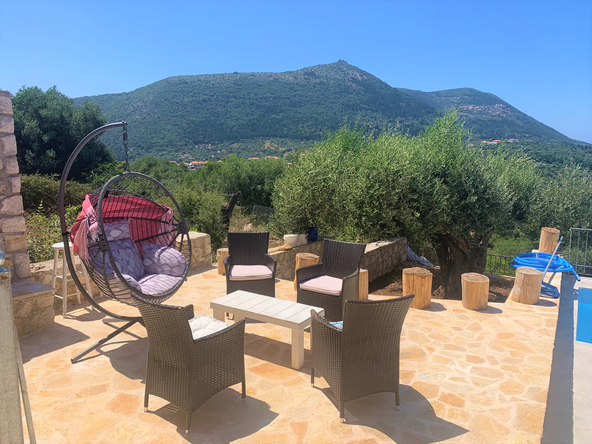 Sitting area at swimming pools of villa for rent on Ithaca Greece, Stavros