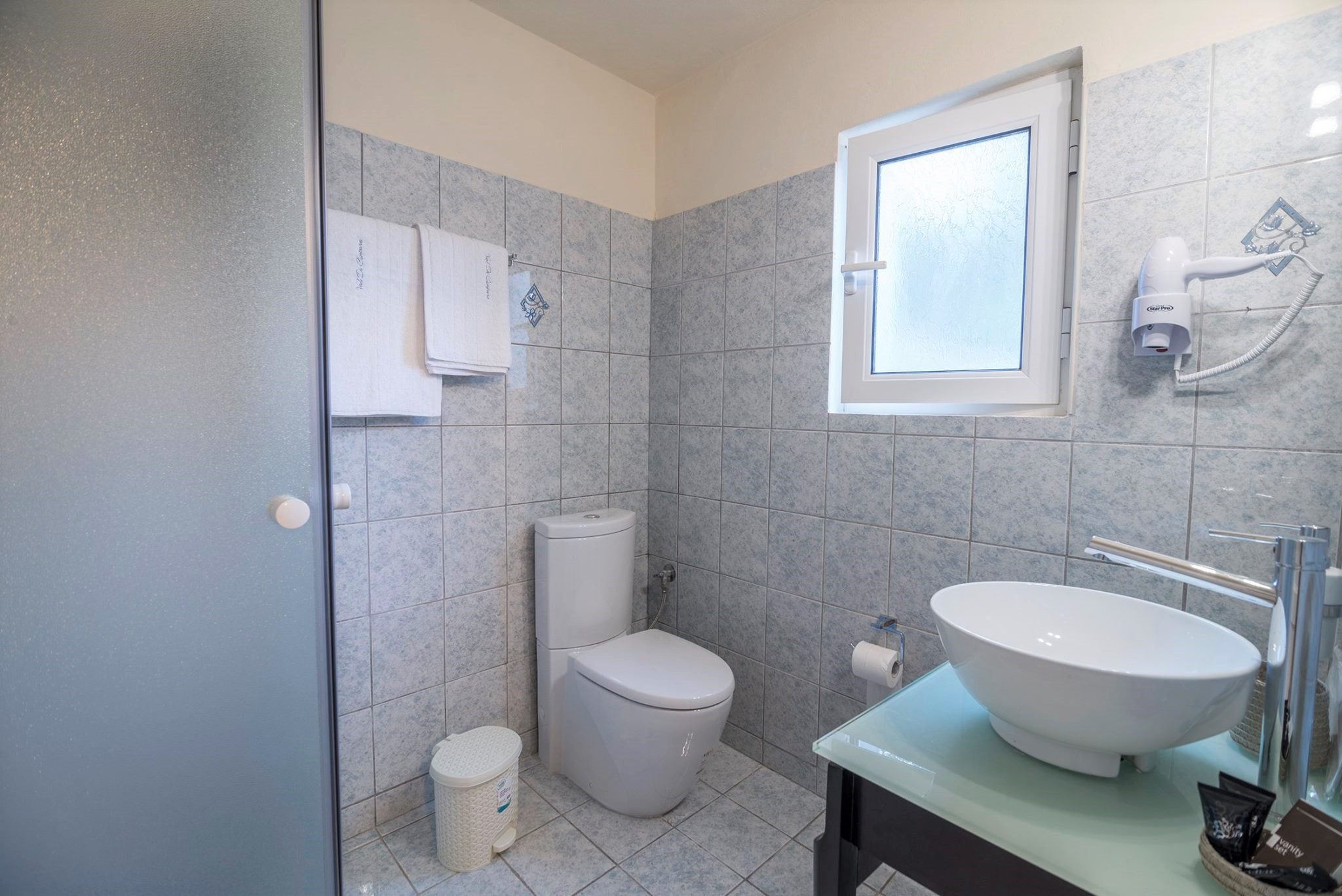 Bathroomof bussiness for sale , Ithaca Greece Vathi