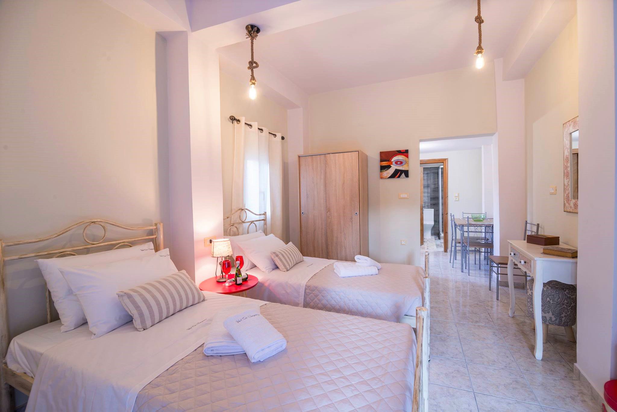 Bedroom of bussiness for sale , Ithaca Greece Vathi