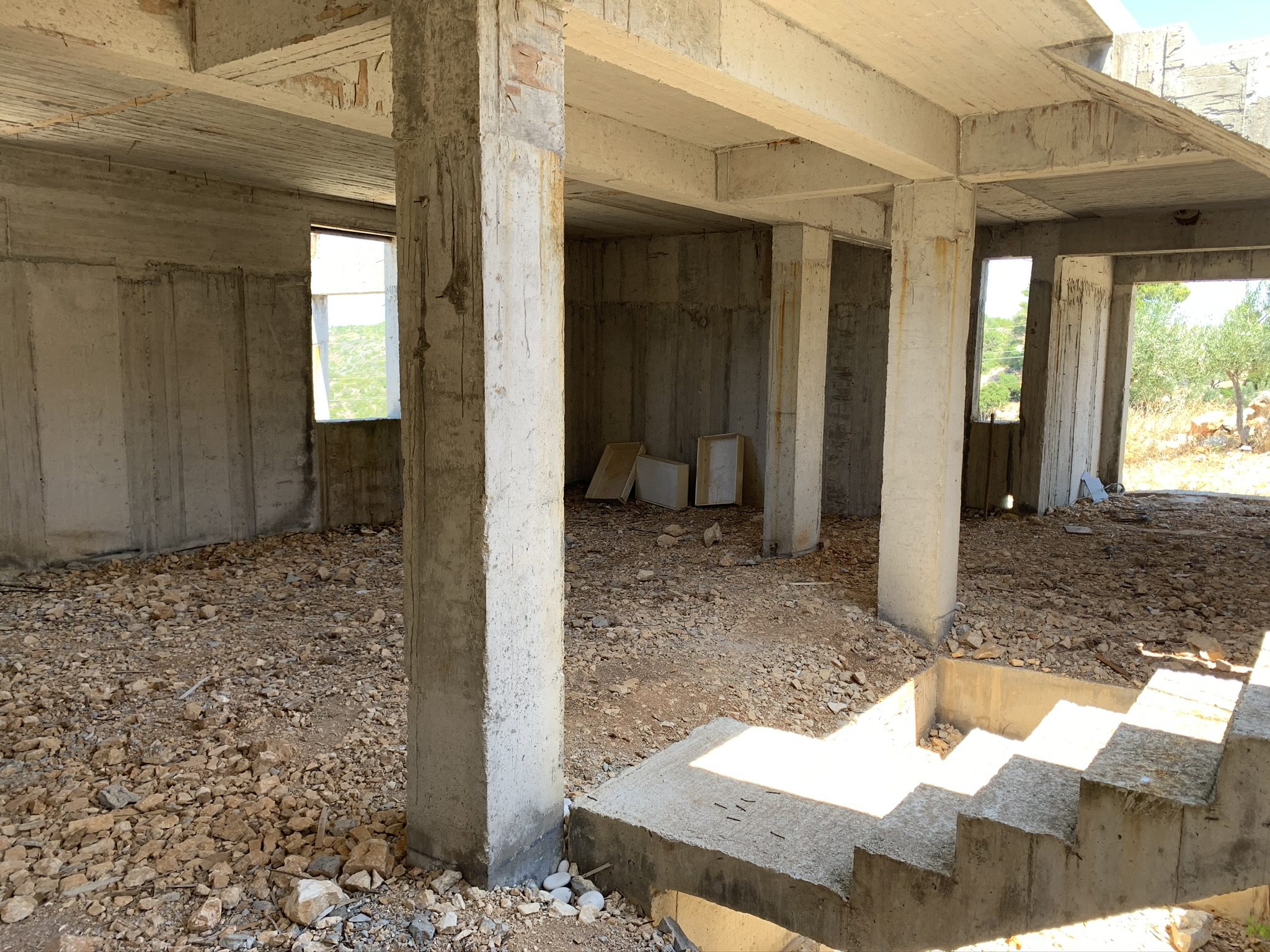 Structural foundation of property old off plan in Vathi
