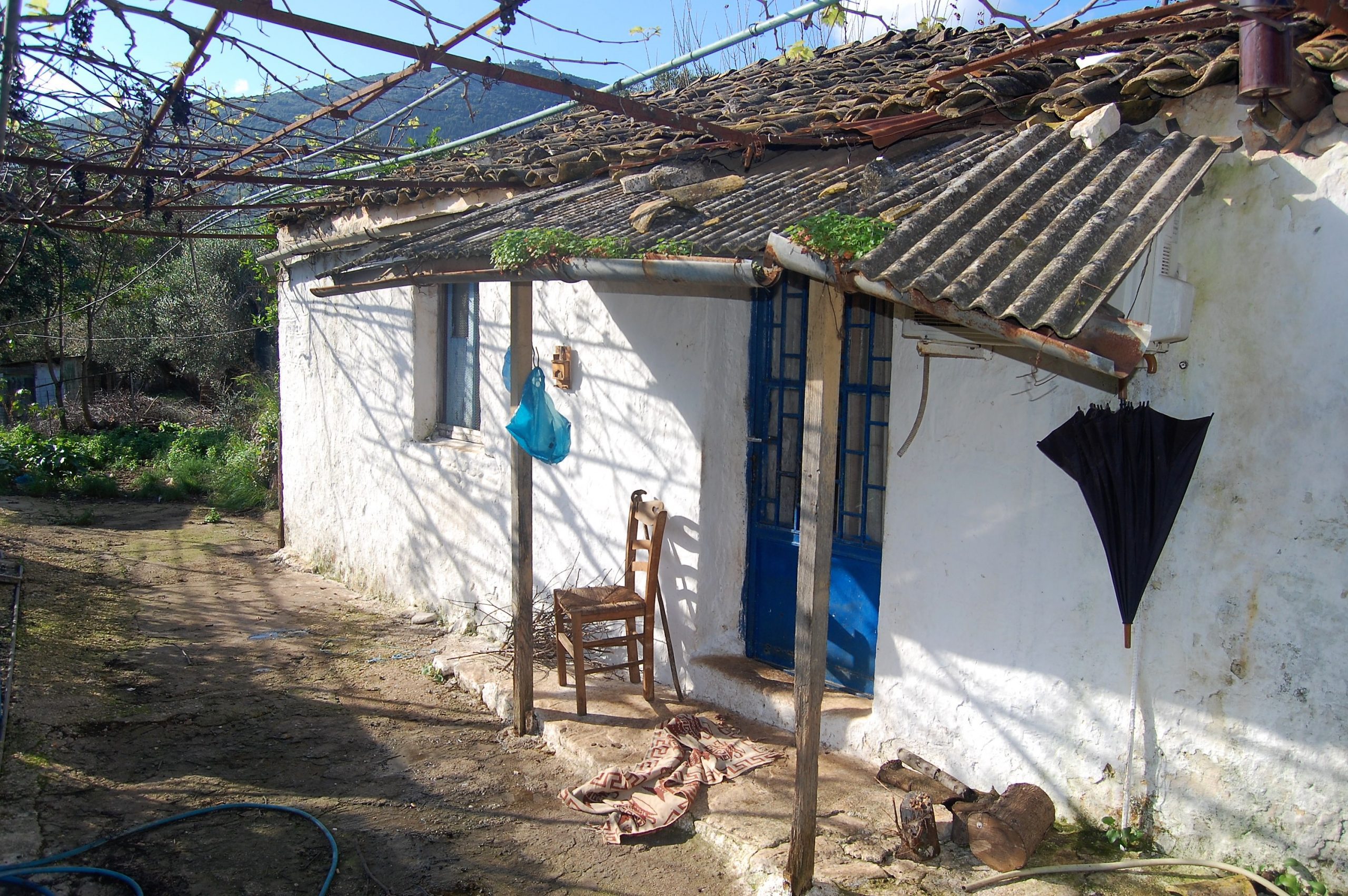 Εξωτερική πρόσοψη κατοικίας προς πώληση στην Ιθάκα, Λαχός