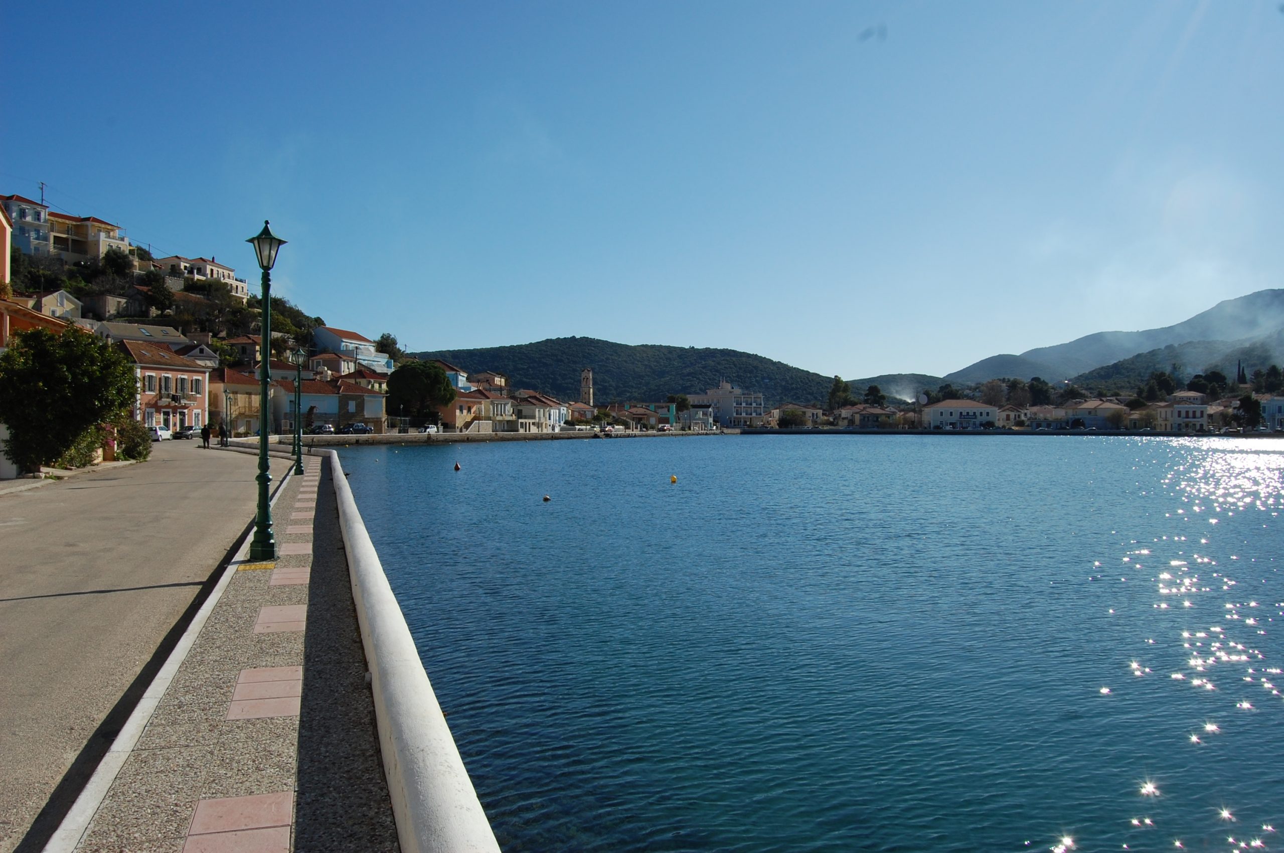 Θέα στο λιμάνι από το ακίνητο προς πώληση στην Ιθάκη Ελλάδα, Βαθύ