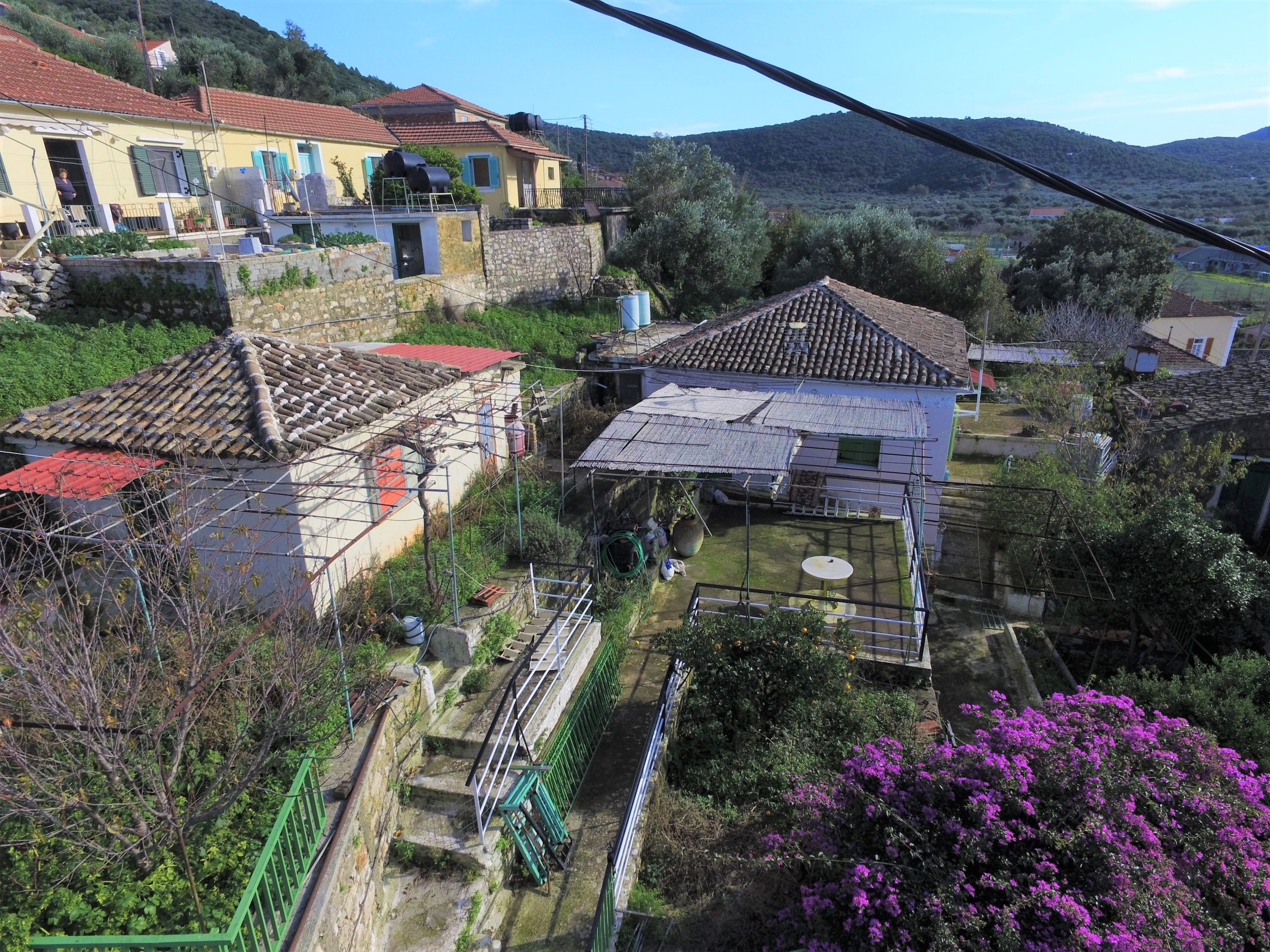 Εναέρια άποψη του σπιτιού προς πώληση στην Ιθάκη Ελλάδα, Βαθύ