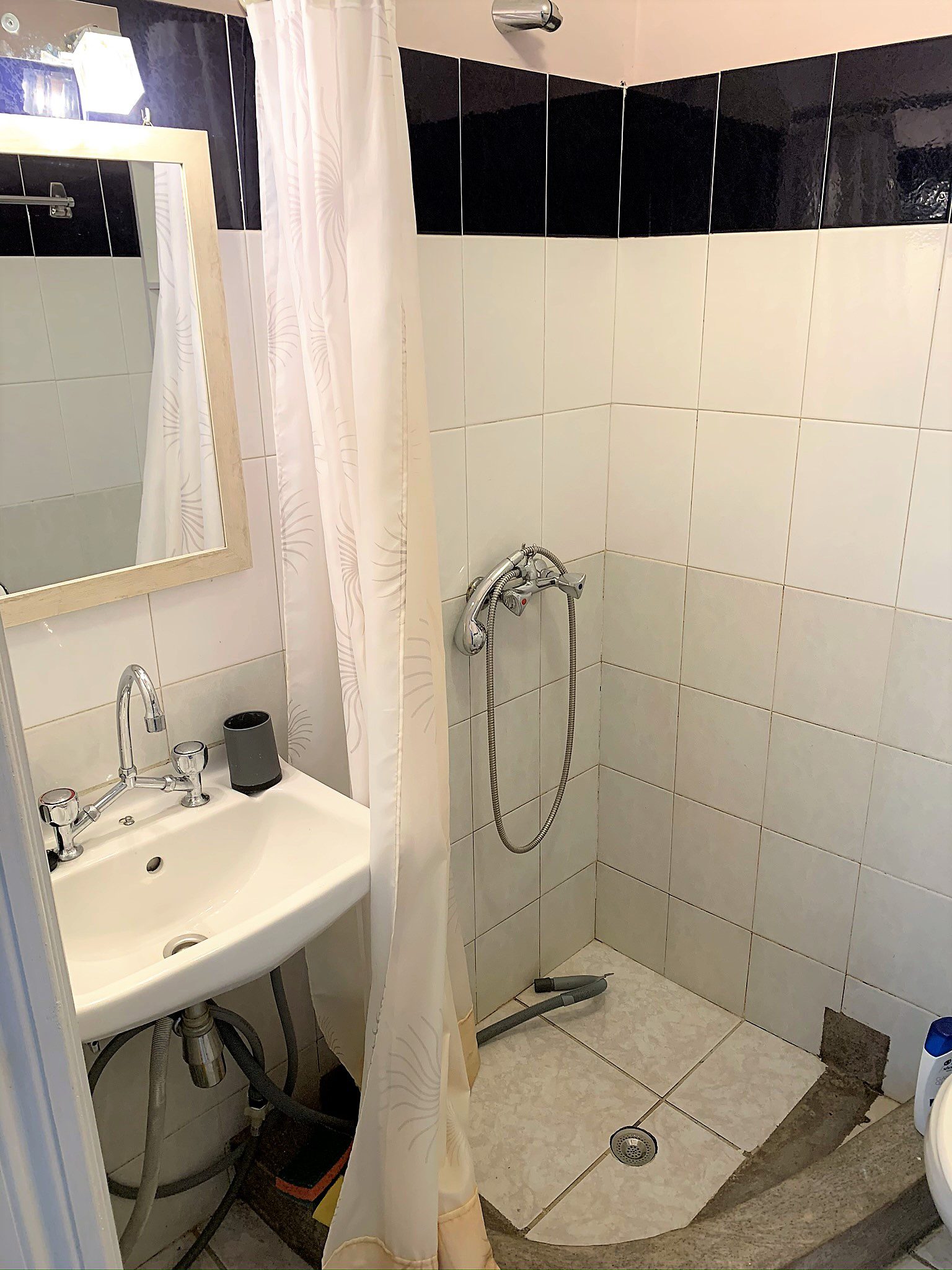 Bathroom of property for sale in Ithaca Greece Vathi