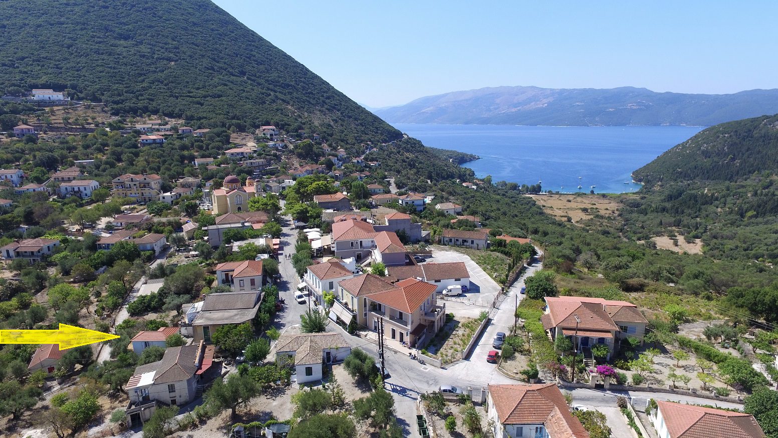 Εναέρια και θαλάσσια θέα του σπιτιού προς πώληση στην Ιθάκη Ελλάδα, Σταυρός