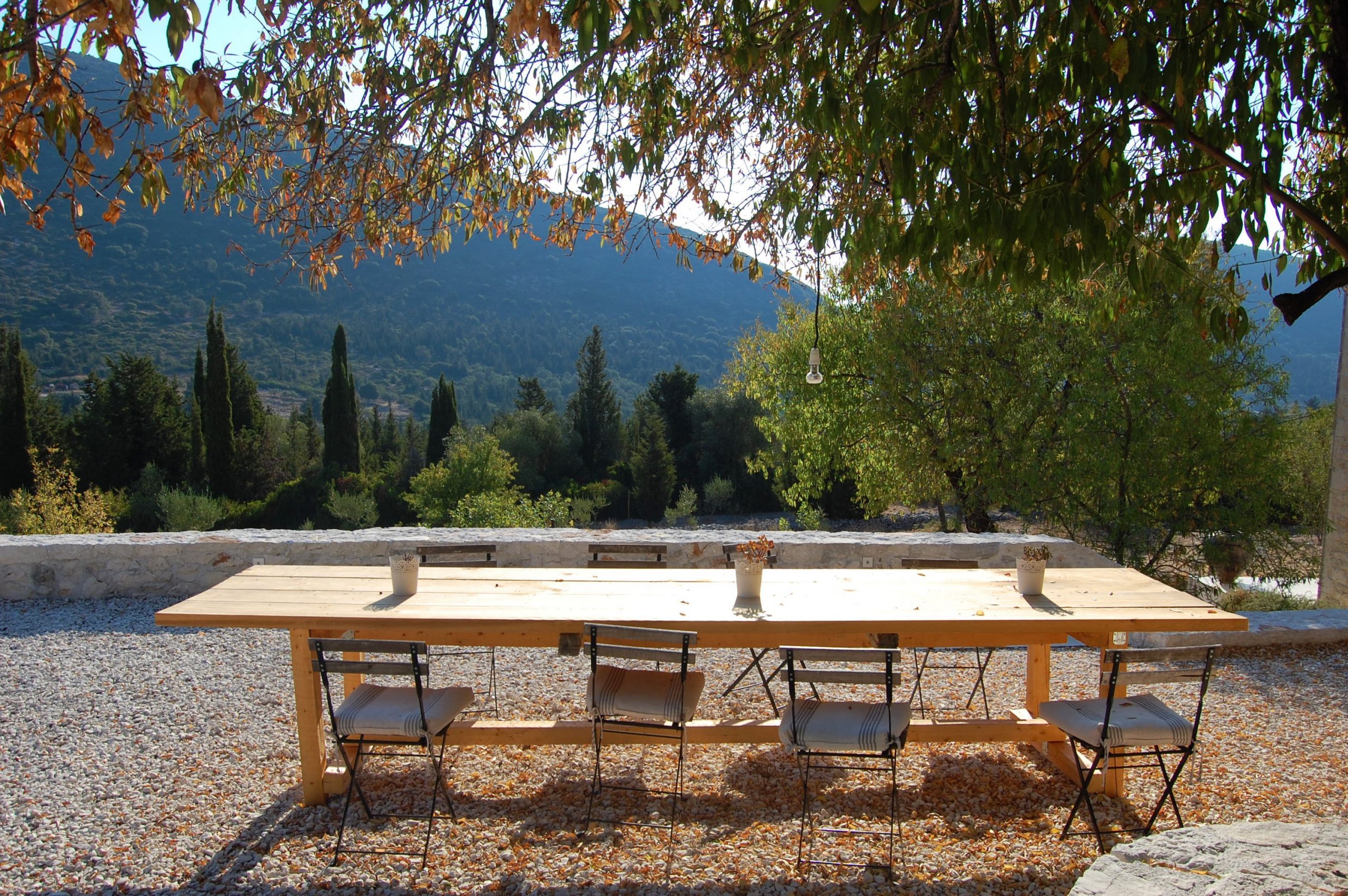 Outdoor entertainment area at Villa Kalos for rent, Ithaca Greece Lahos
