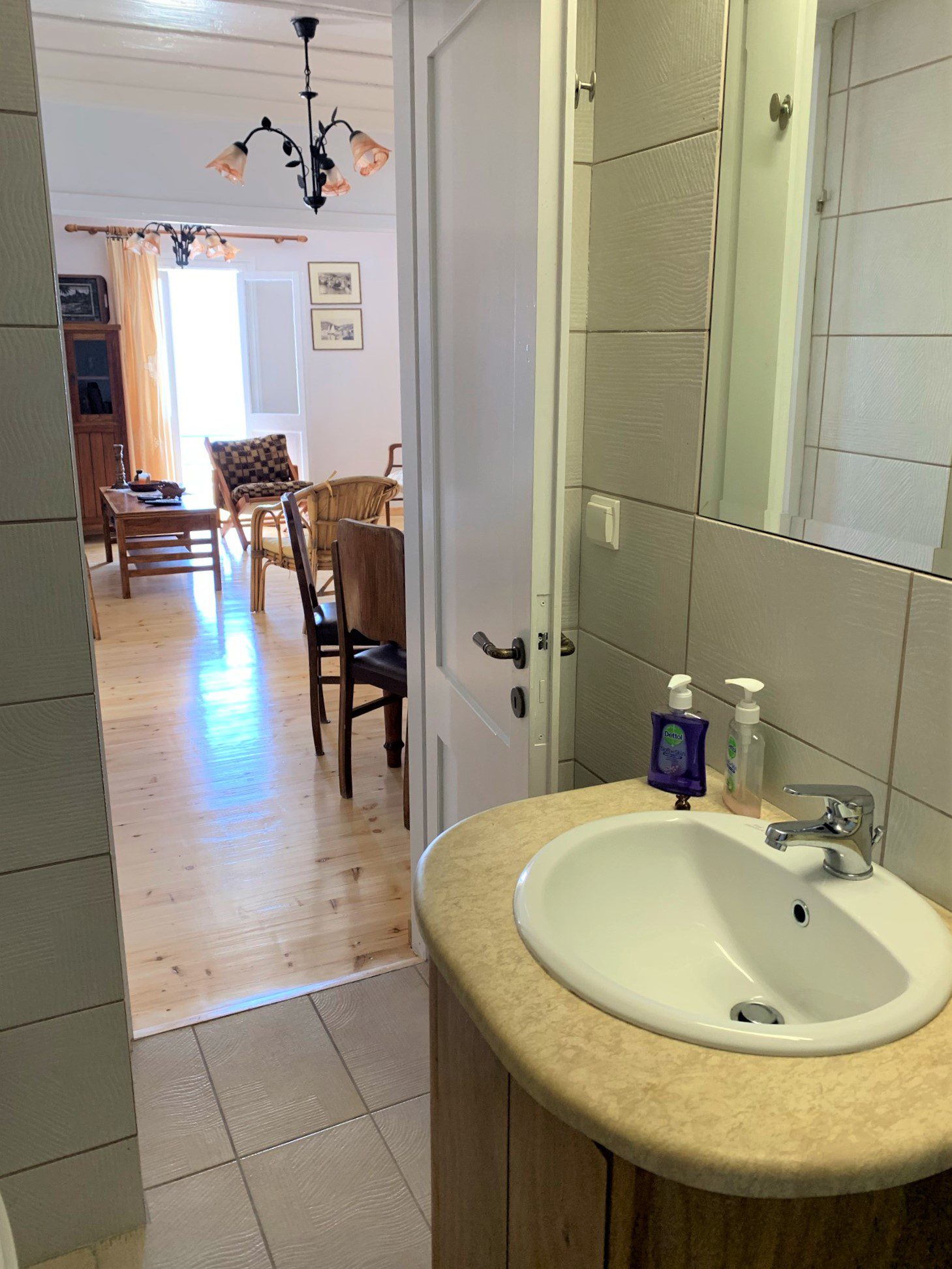 Bathroom of house to rent in Ithaca Greece, Kioni