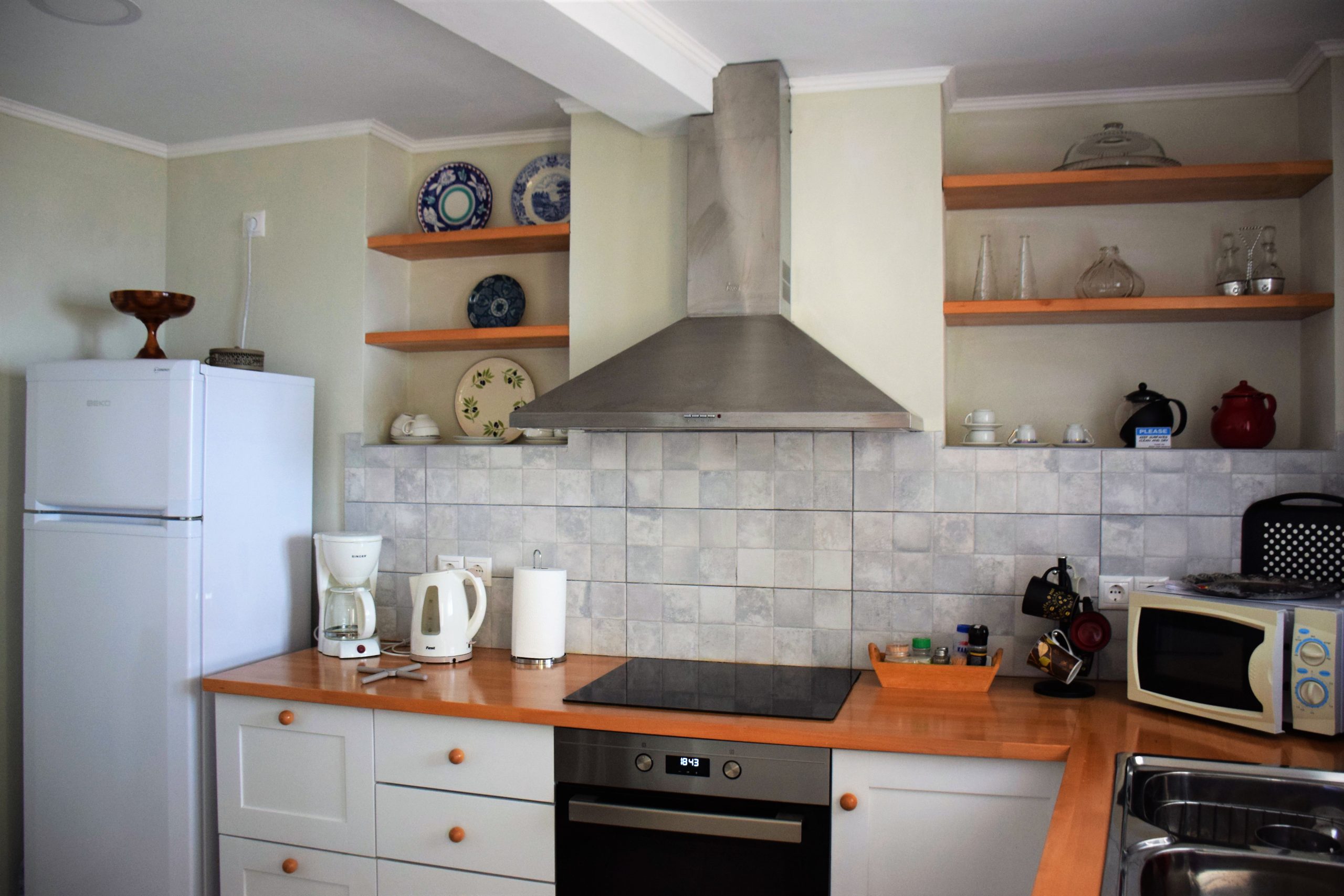 Kitchen of house to rent in Ithaca Greece, Kioni