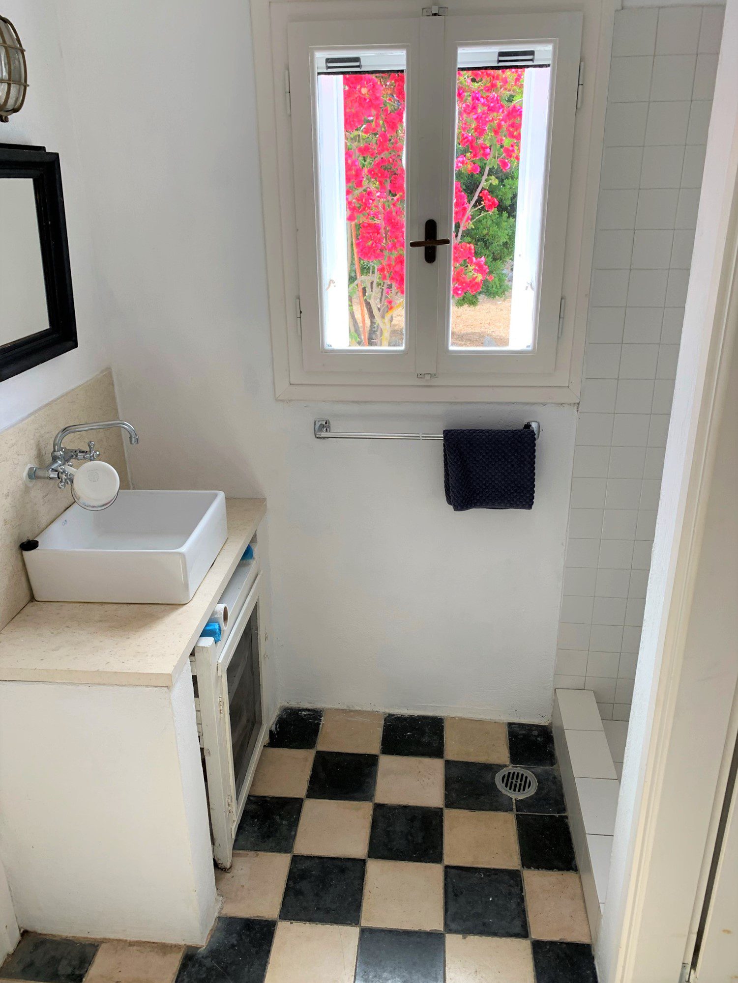 Bathroom of holiday house for Rent on Ithaca Greece, Afales