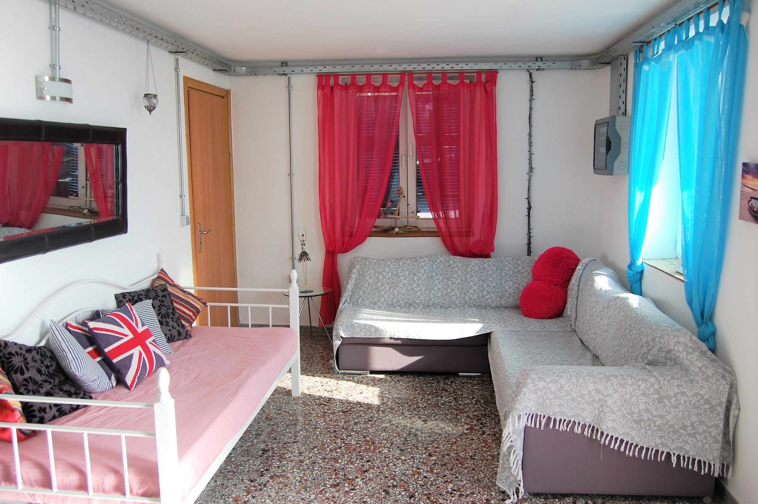 Studio flat of house for sale in Ithaca Greece, Lefki