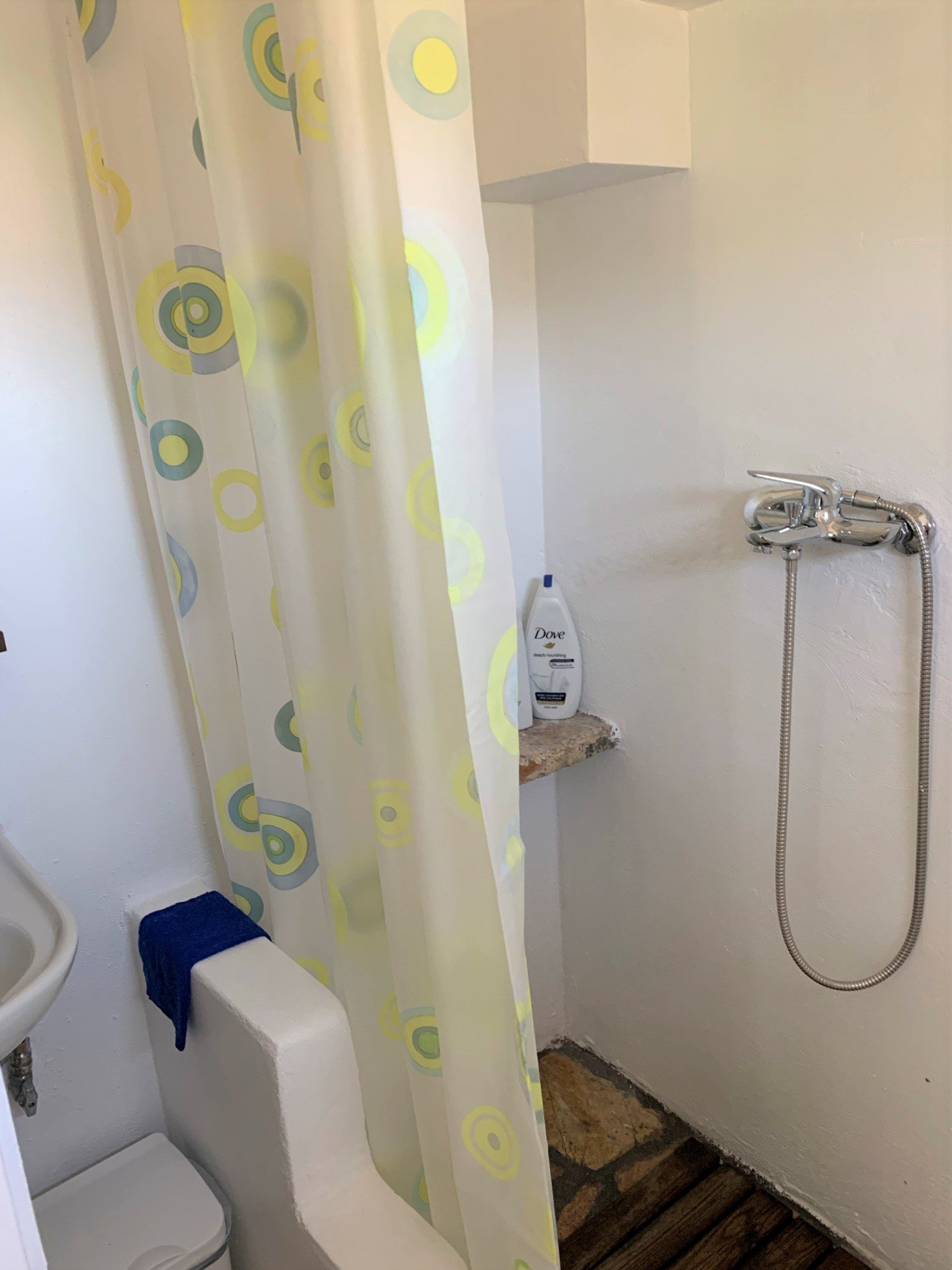Bathroom of house for rent in Ithaca Greece,Kolleri