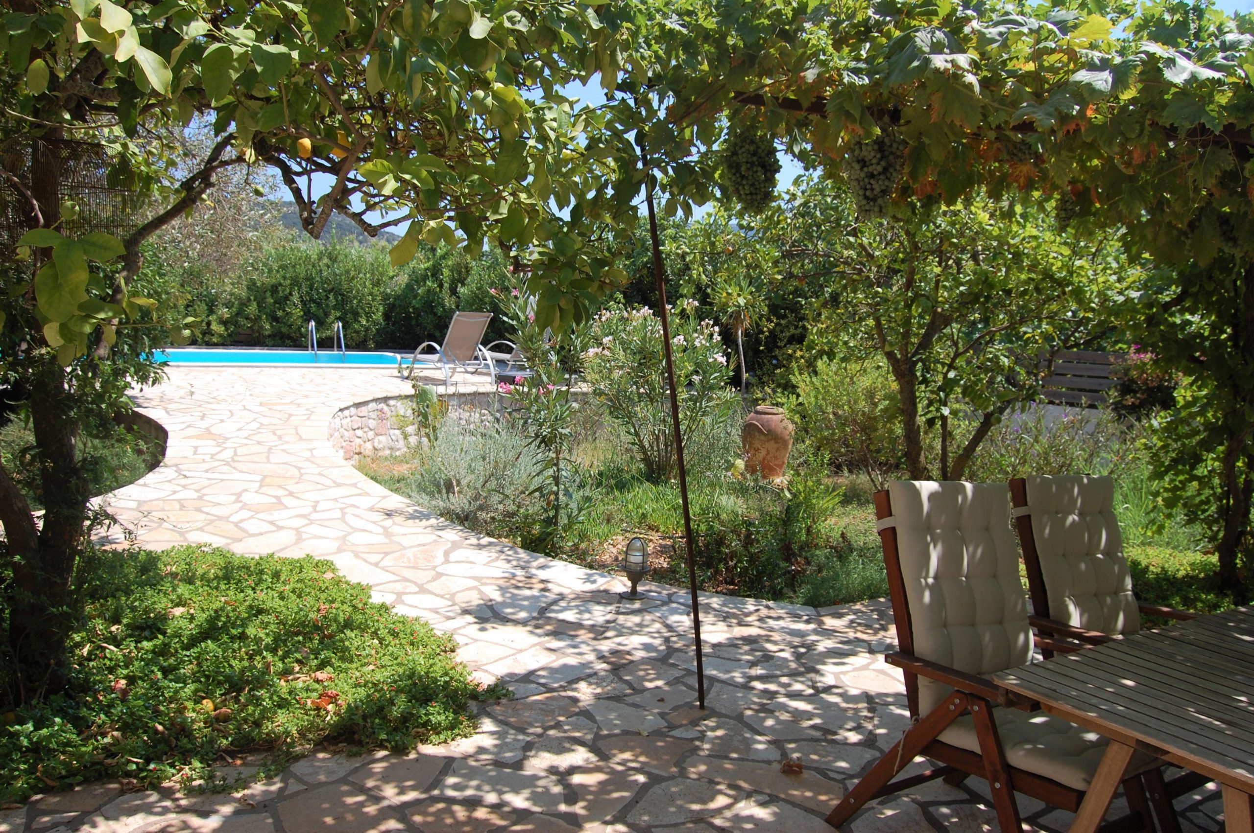 Outside spaces of house for rent in Ithaca Greece, Vathi