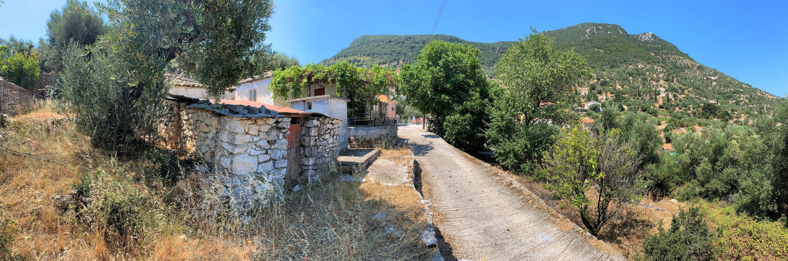 Way to the house for sale Ithaca Greece, Perachori