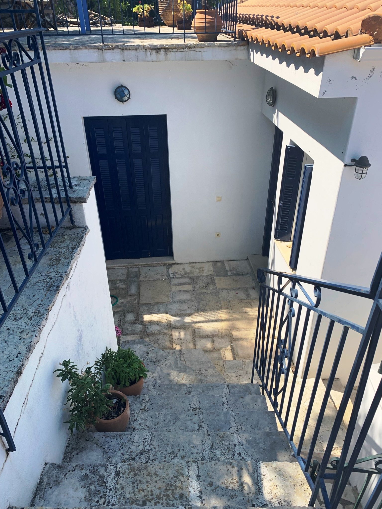 Steps to house for rent in Ithaca Greece, Kioni