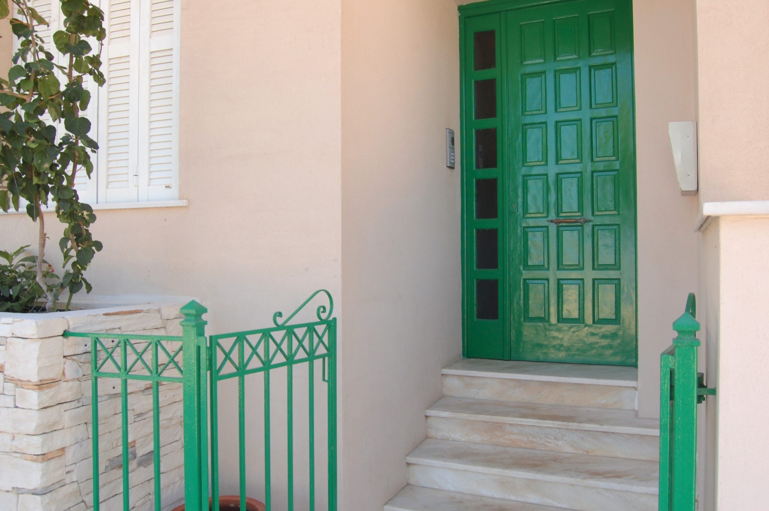 Entrance to apartment for rent in Ithaca Greece, Frikes