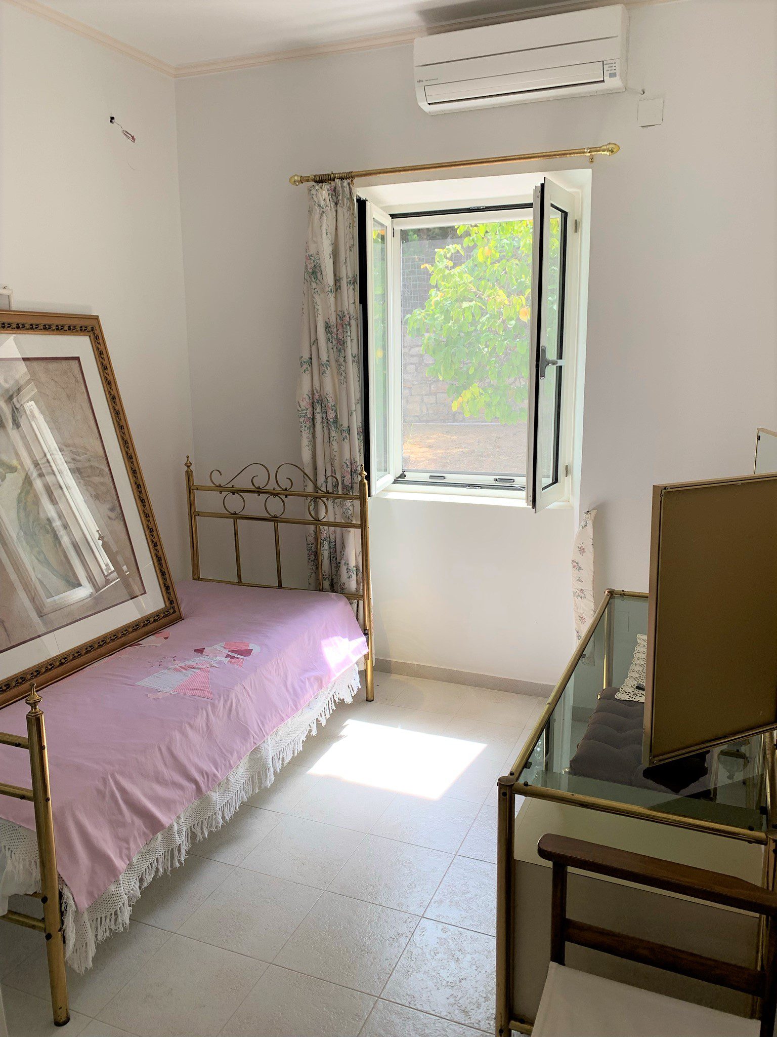Υπνοδωμάτιο κατοικίας προς πώληση Ιθακώκα Ελλάδα, Αέτος