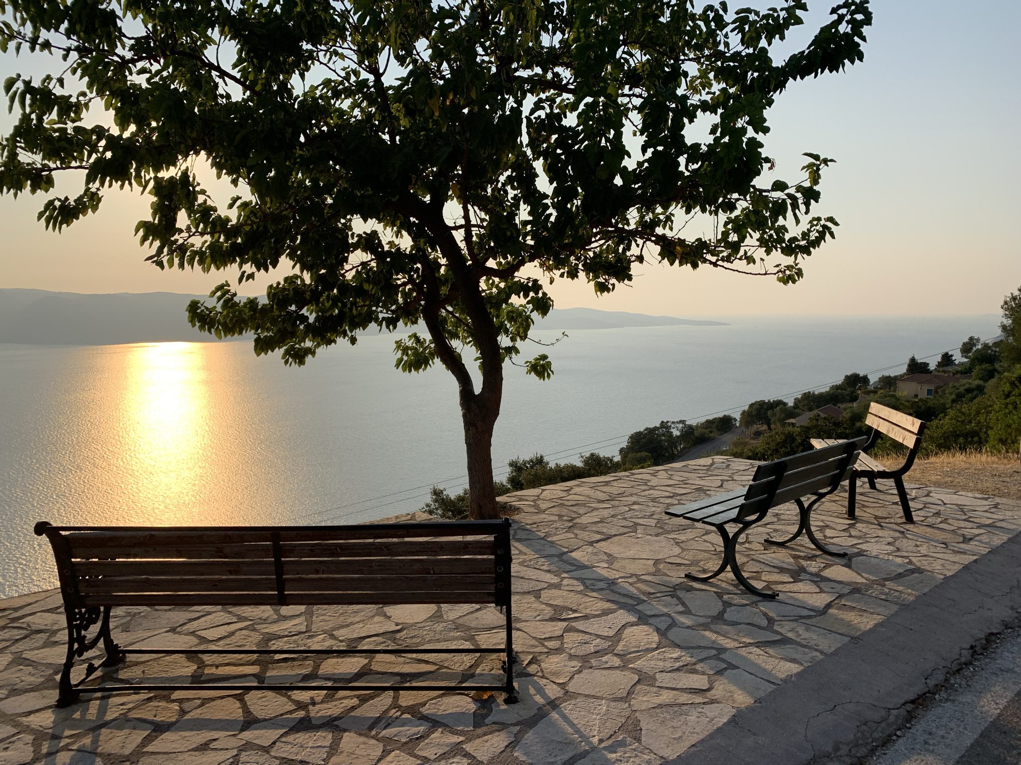 Θέα στο ηλιοβασίλεμα από το οικόπεδο προς πώληση Ιθάκη Ελλάδα, Λευκάκι