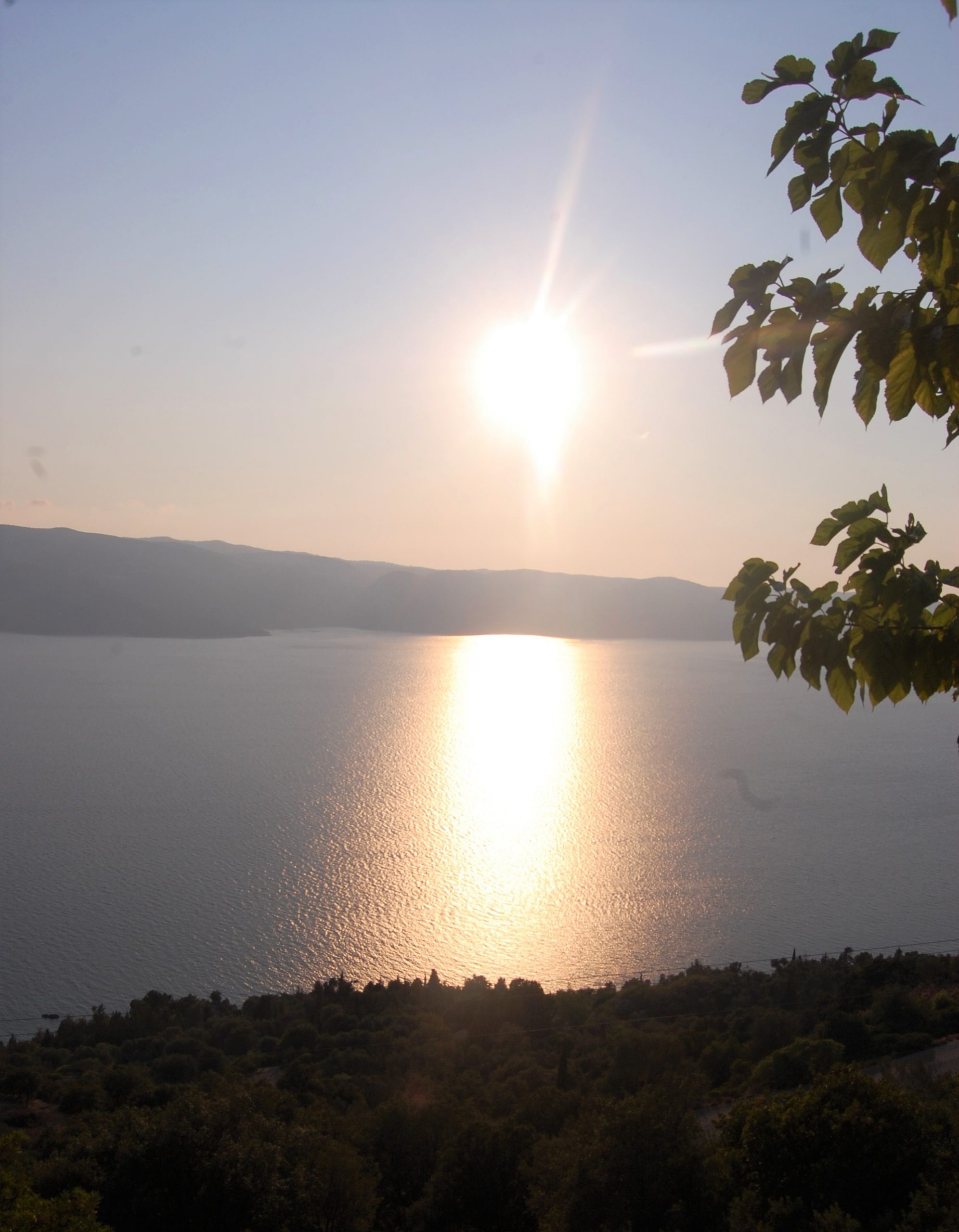 Θέα στο ηλιοβασίλεμα από το οικόπεδο προς πώληση Ιθάκη Ελλάδα, Λευκάκι