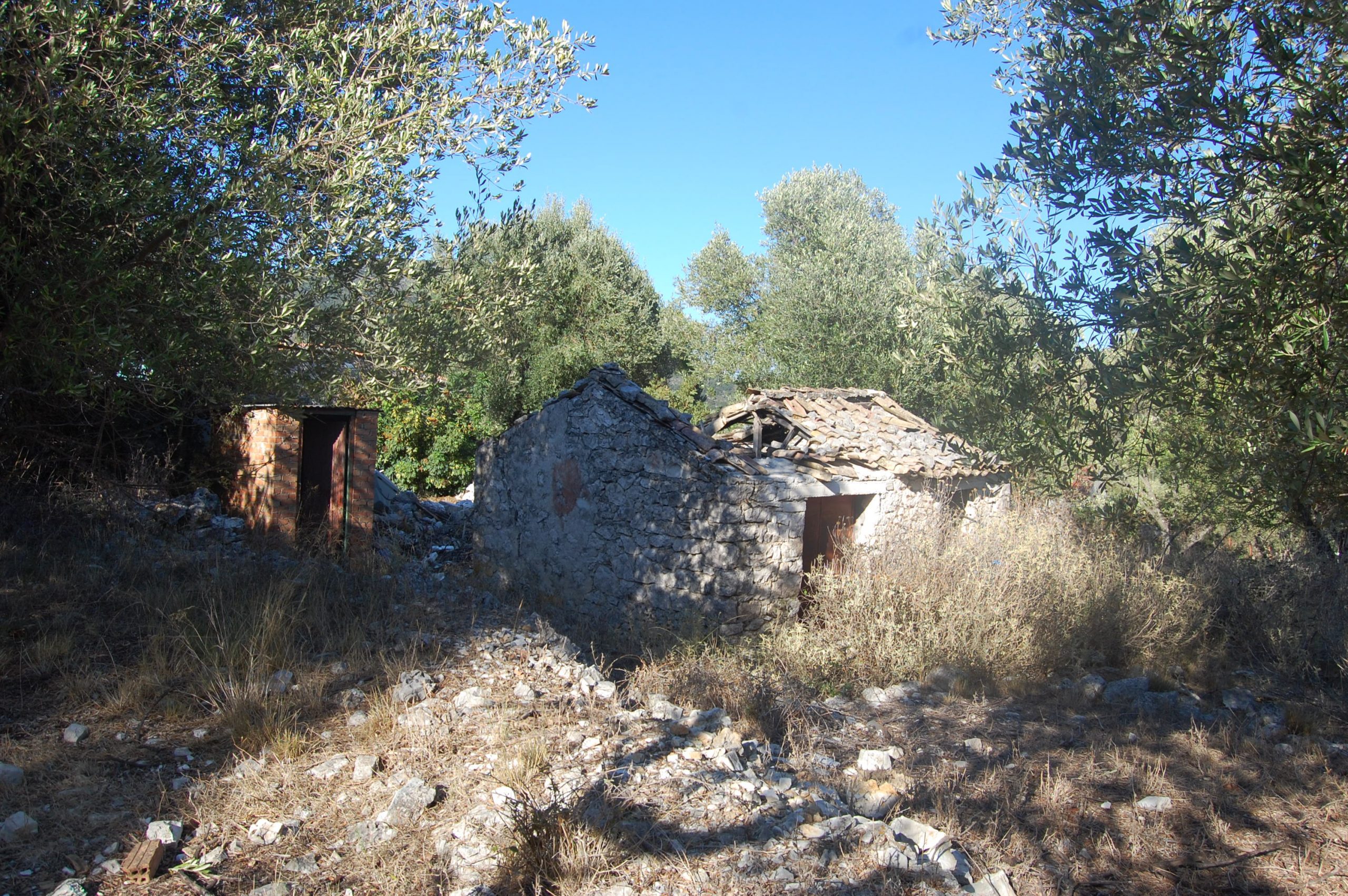 Ruin next to house for sale Ithaca Greece, Stavros