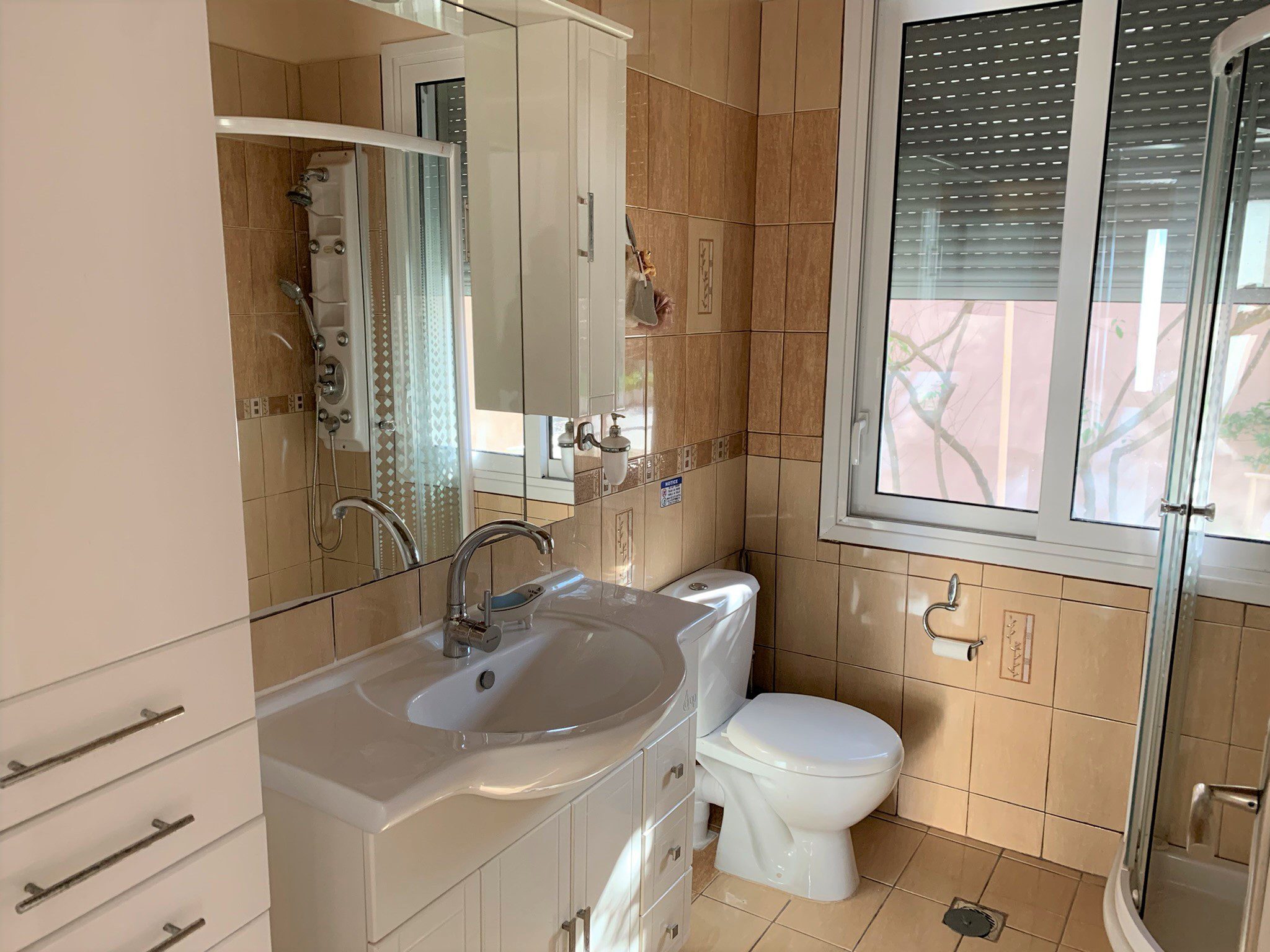 Bathroom of house for rent in Ithaca Greece, Vathi