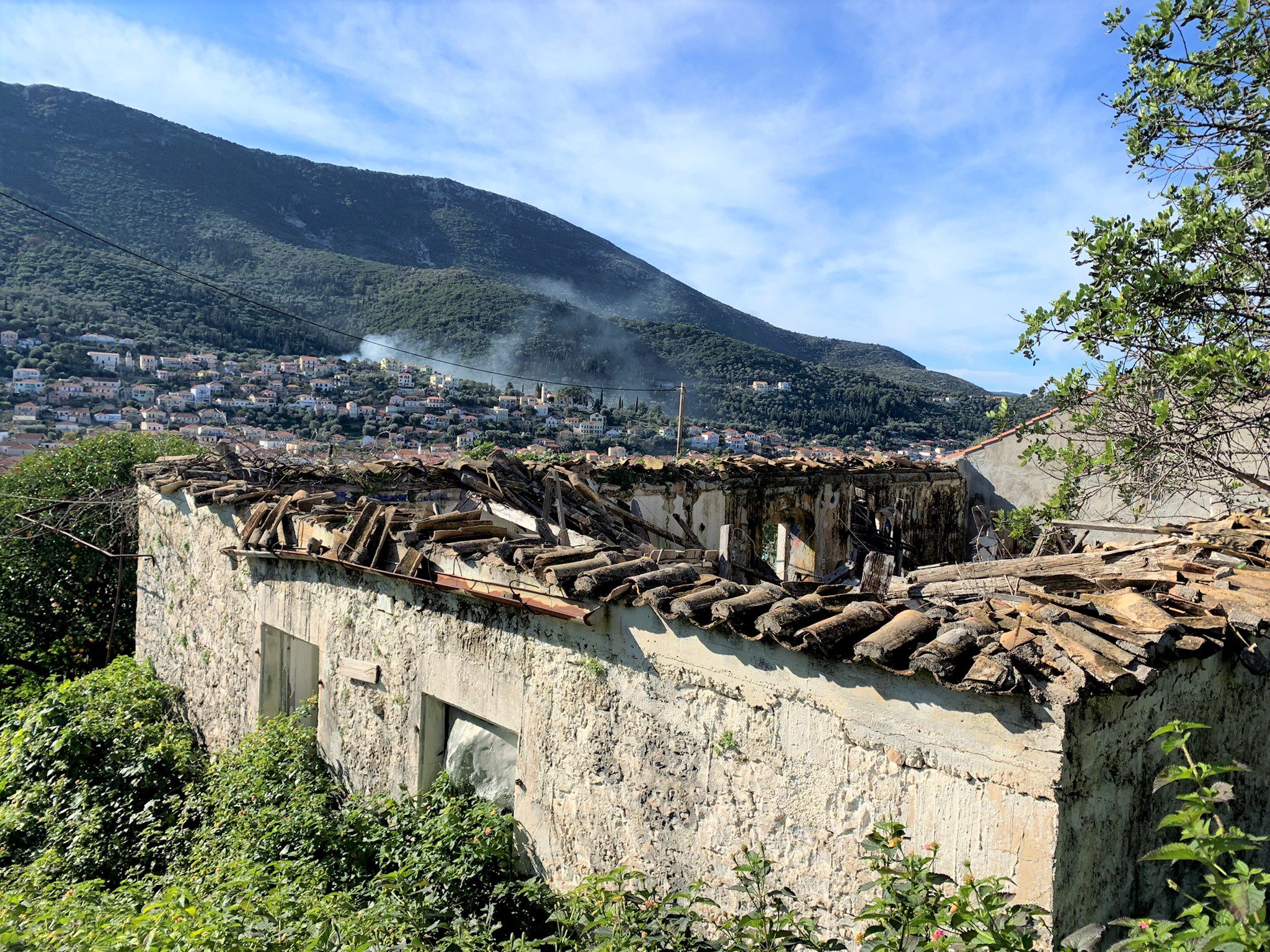 Θέα από ερείπιο προς πώληση στην Ιθάκα, Βαθύ