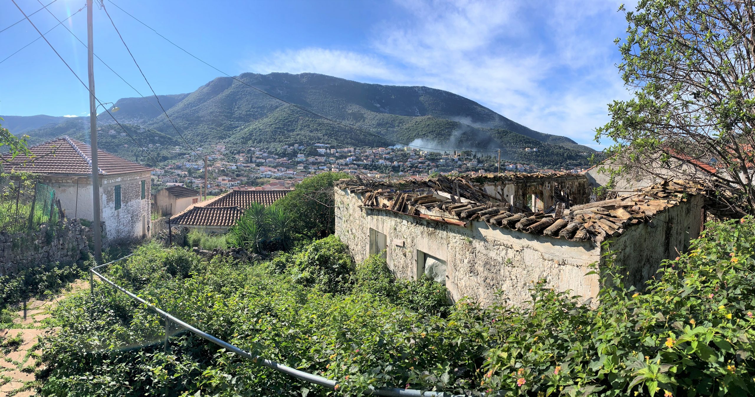 Θέα από ερείπιο προς πώληση στην Ιθάκα, Βαθύ