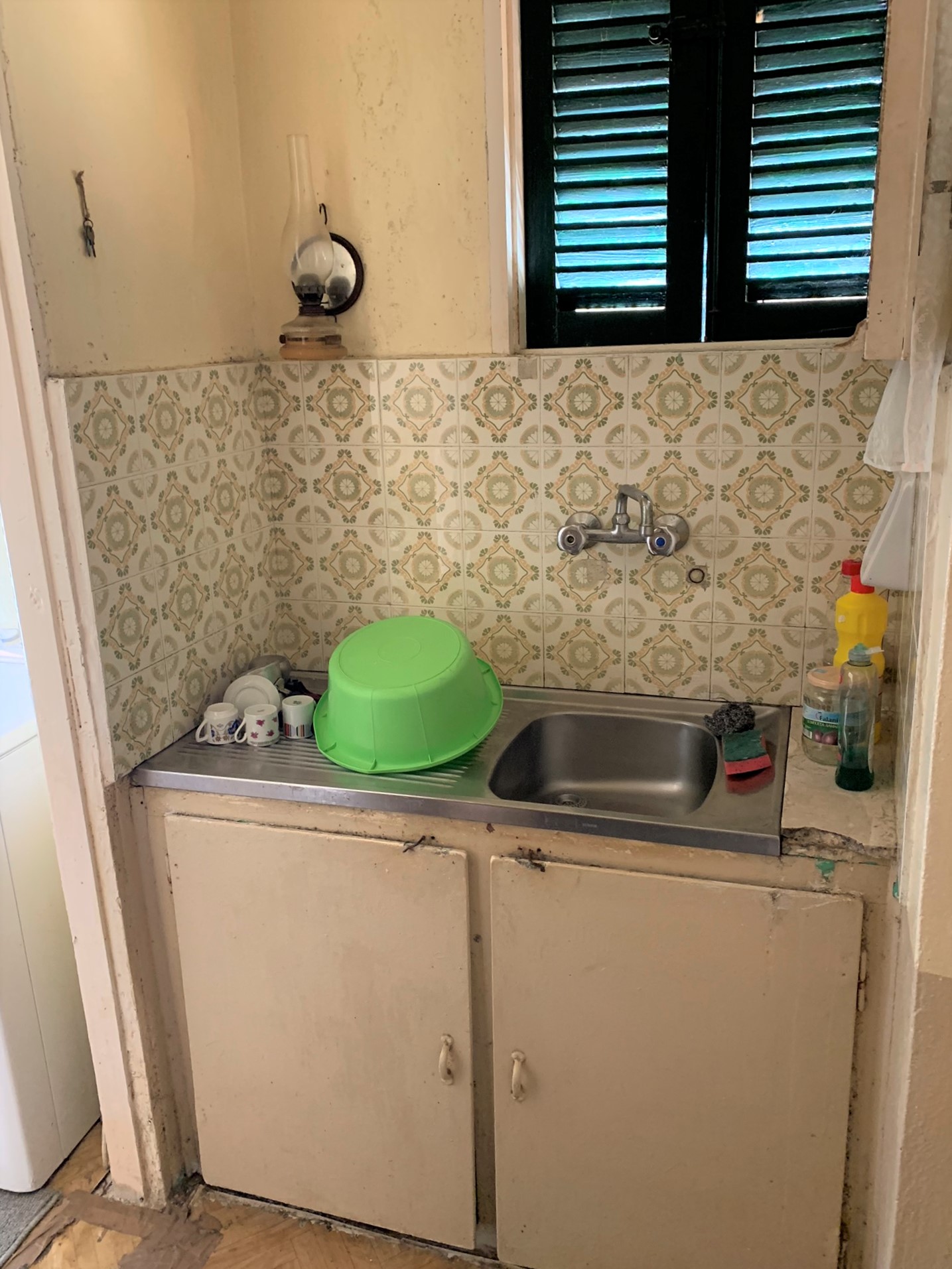 Κουζίνα κατοικίας προς πώληση στην Ιθάκα, Βαθύ