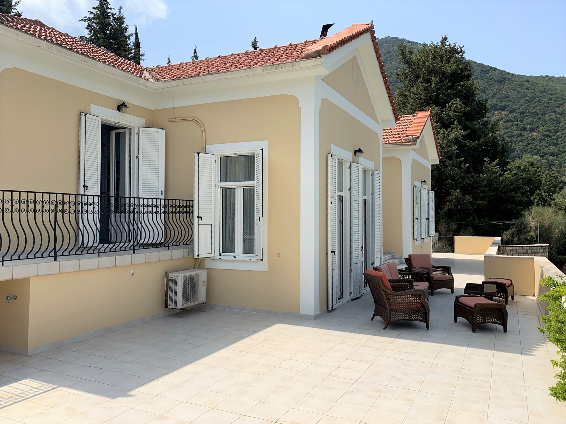 Balconies and sitting area of house for rent on Ithaca Greece, Brosta Aetos