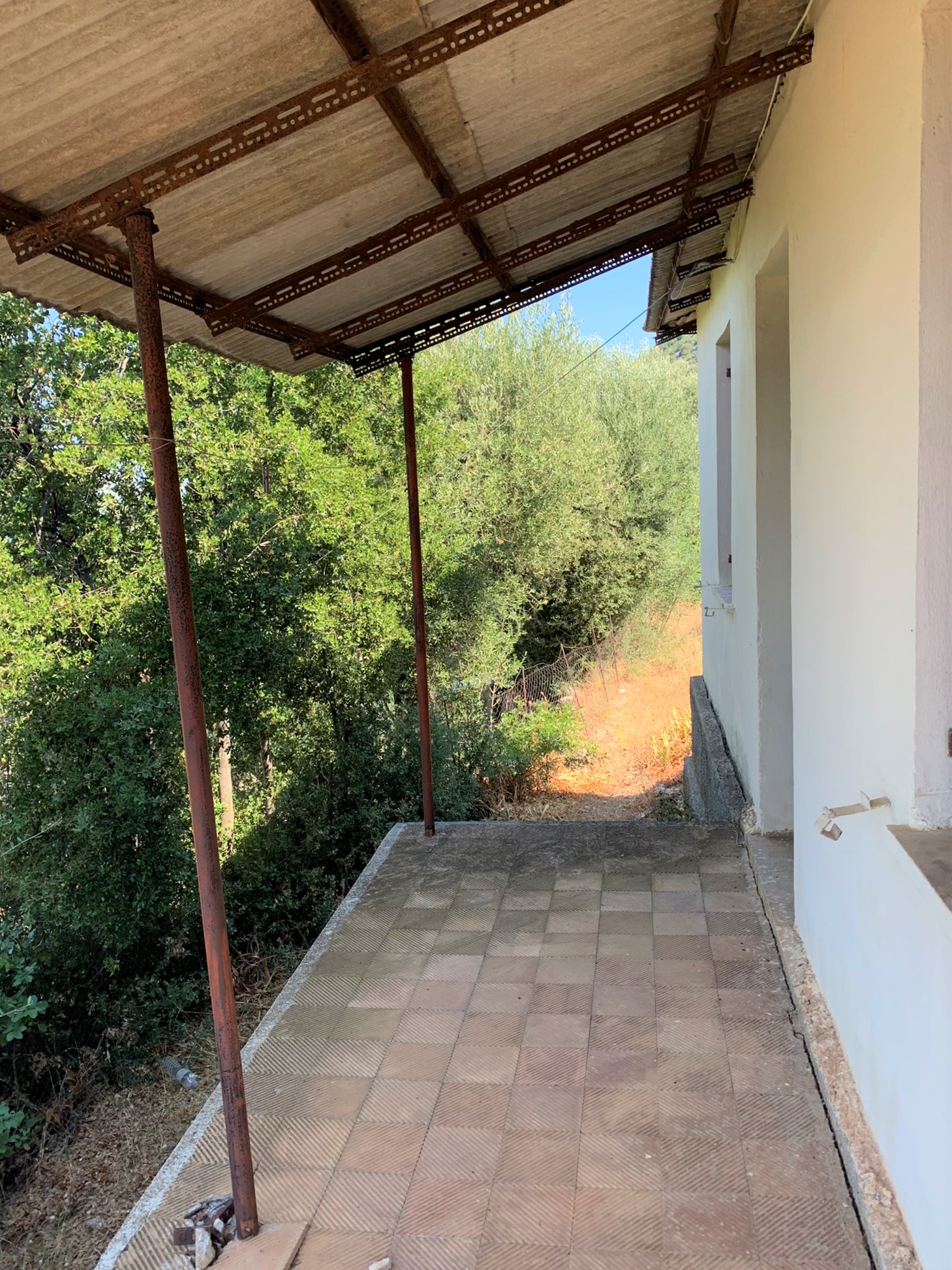 Patio of house for sale on Ithaca Greece, Lefki