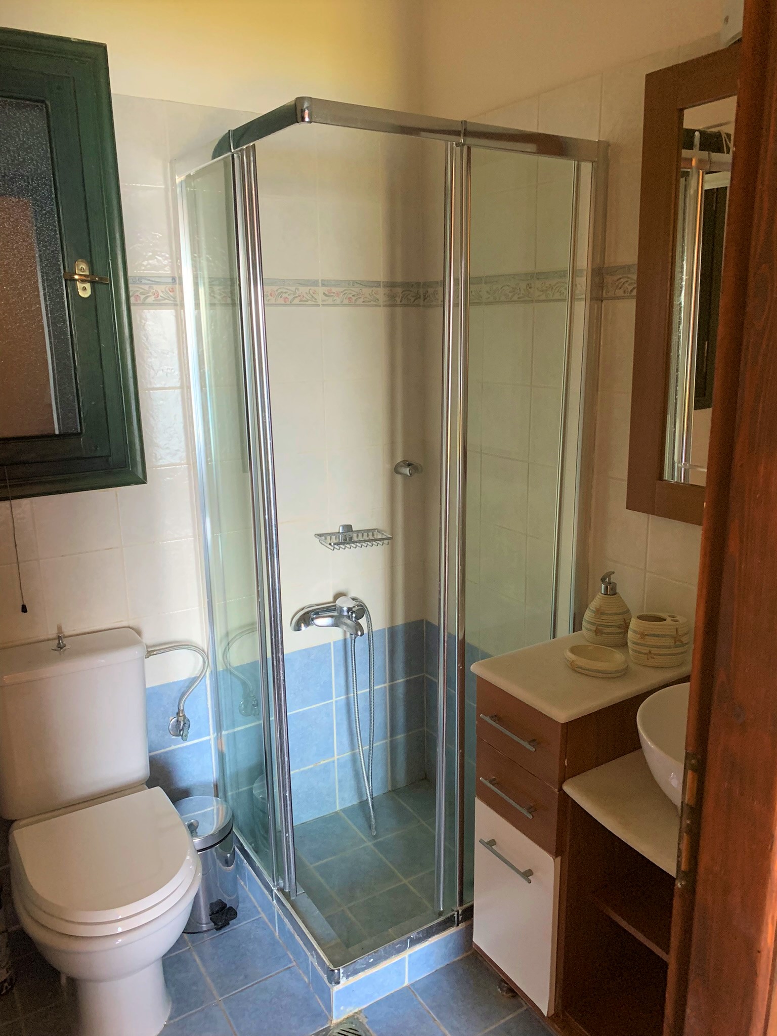 Bathroom of house for sale on Ithaca Greece, Platrithias