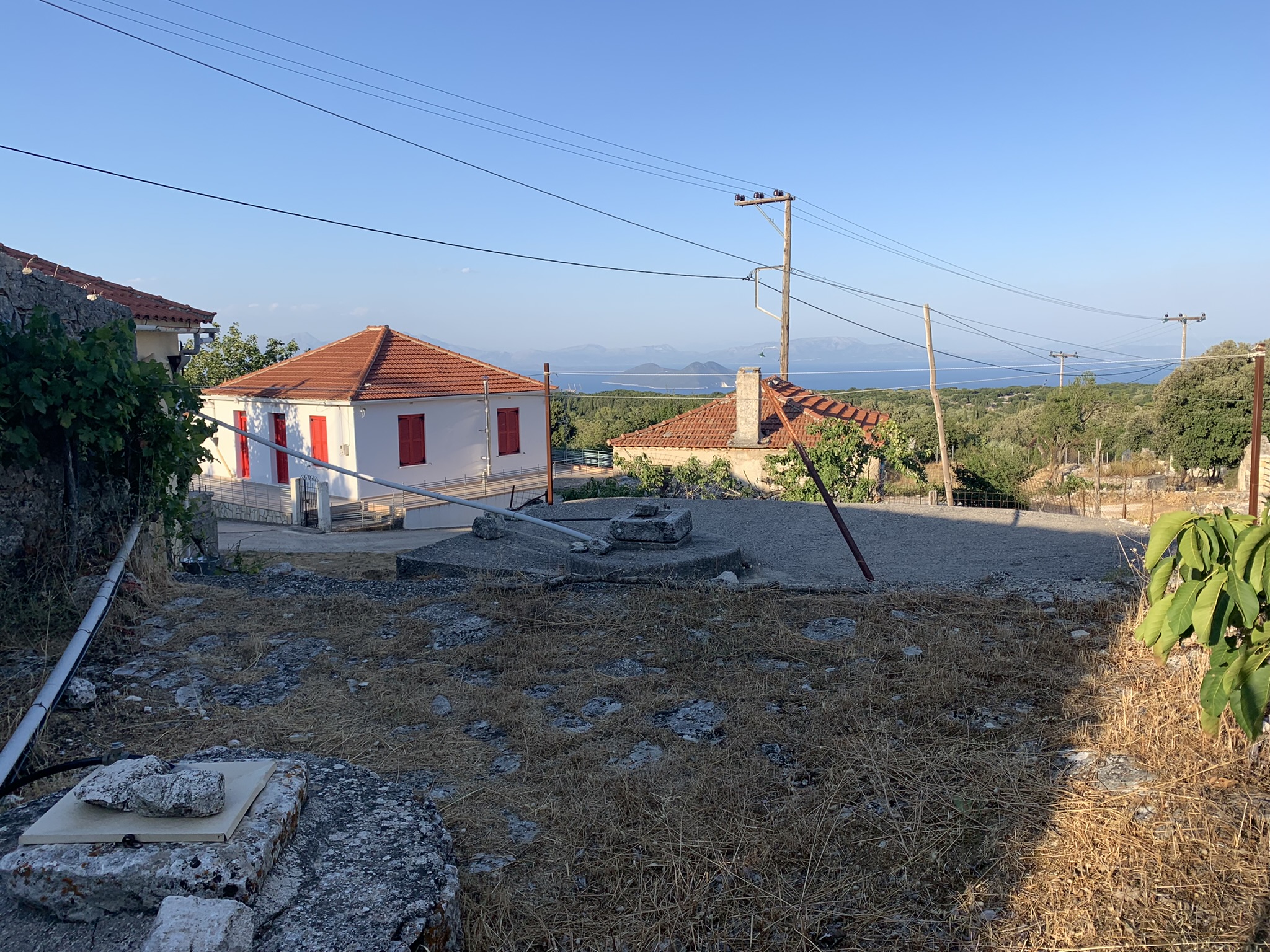 Εξωτερικό της κατοικίας προς πώληση Ιφάκα Ελλάδα, Aνωγή