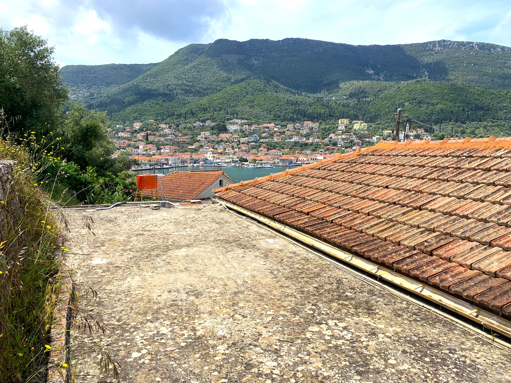 Θέα από σπίτι προς πώληση στην Ιθάκα, Βαθύ