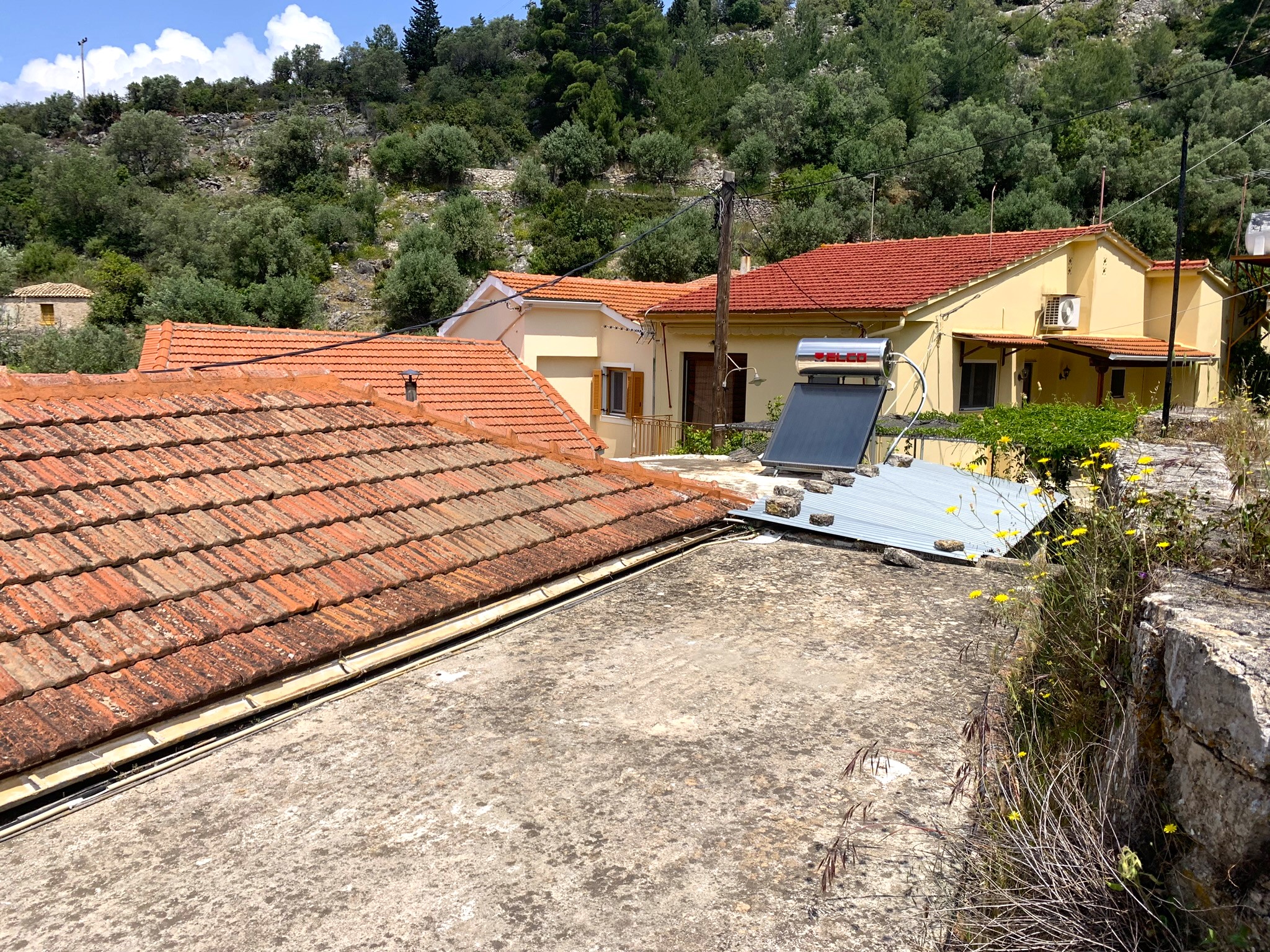 Ταράτσα κατοικίας προς πώληση στην Ιθάκα, Βαθύ