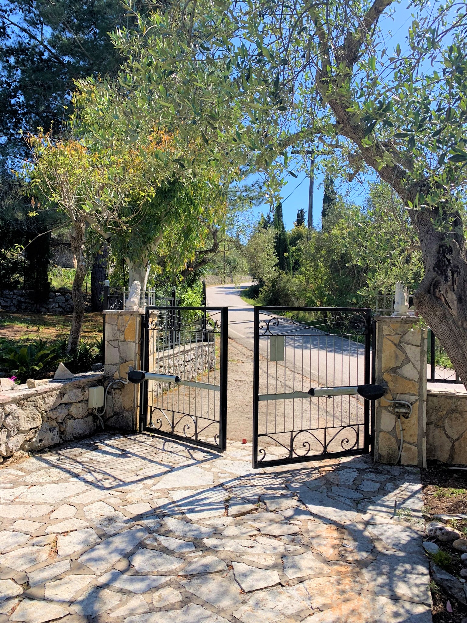 Outside area of villa for rent on Ithaca Greece, Frikes