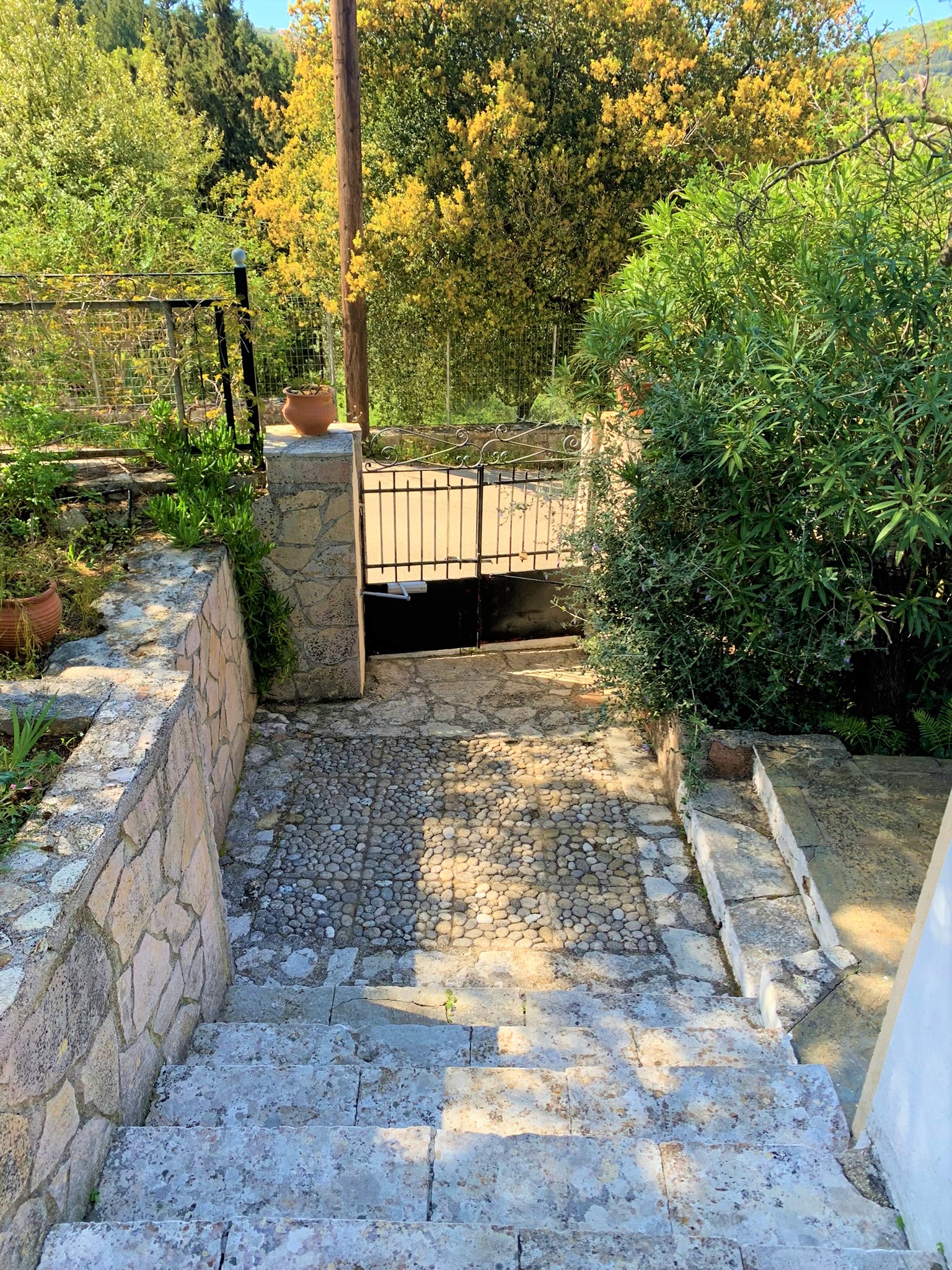 Outdoor spaces of house for rent on Ithaca Greece, Frikes