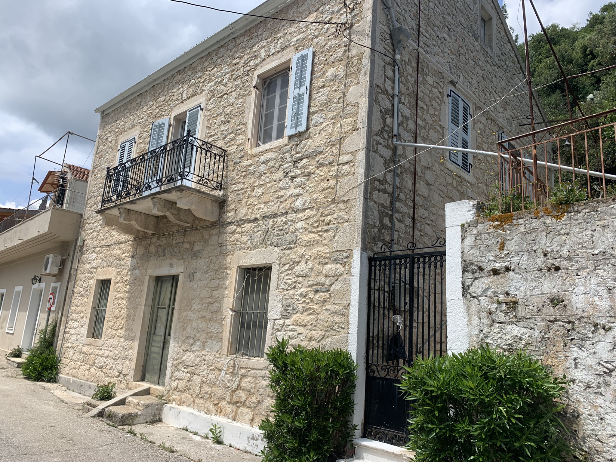 Exterior of house for sale Ithaca Greece, Frikes