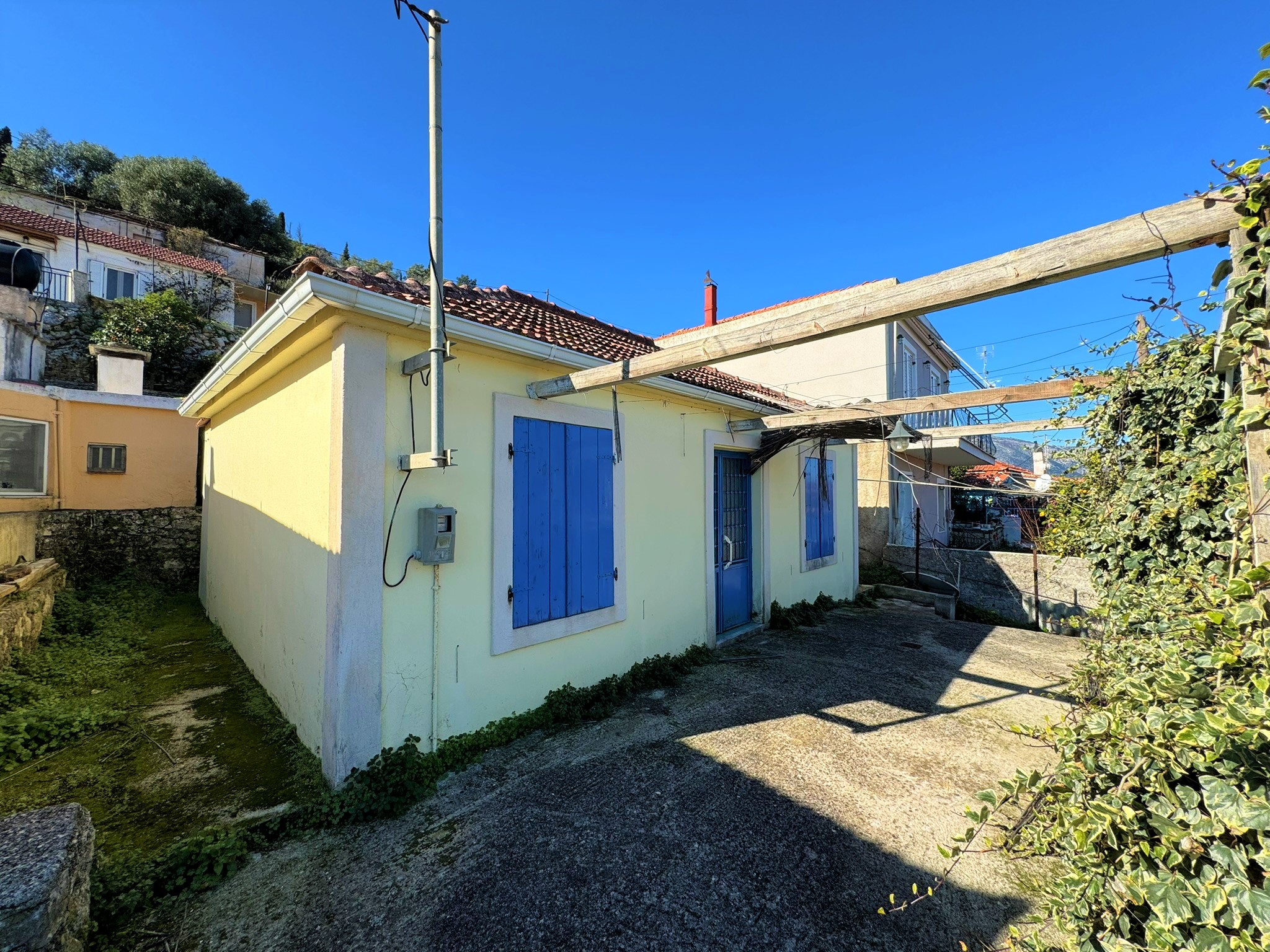 Patio of house for sale in Ithaca Greece, Vathi