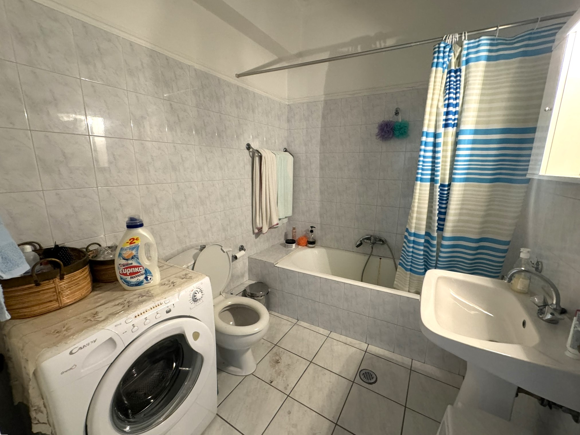 Bathroom of house for sale in Ithaca Greece Vathi
