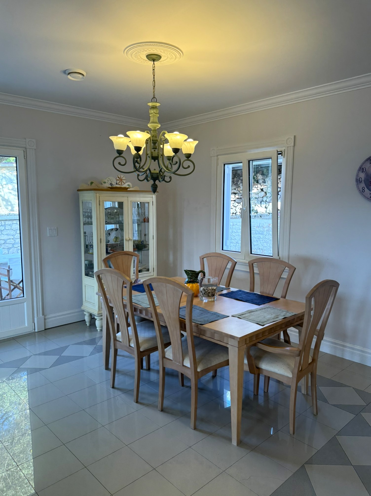 Dining area of villa with pool for rent in Ithaca Greece Perachori