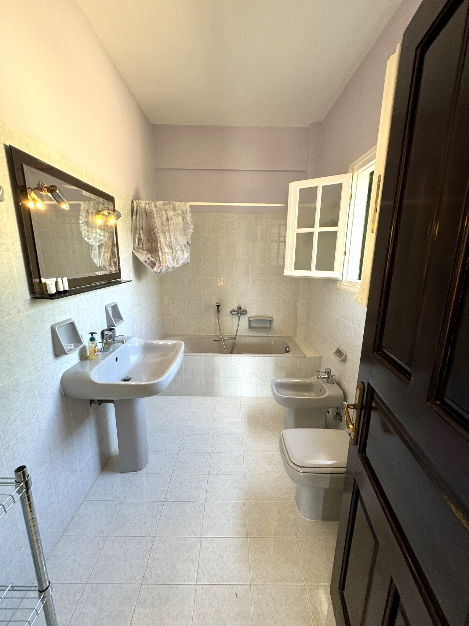 First floor bathroom of house for sale in Ithaca Greece Vathi