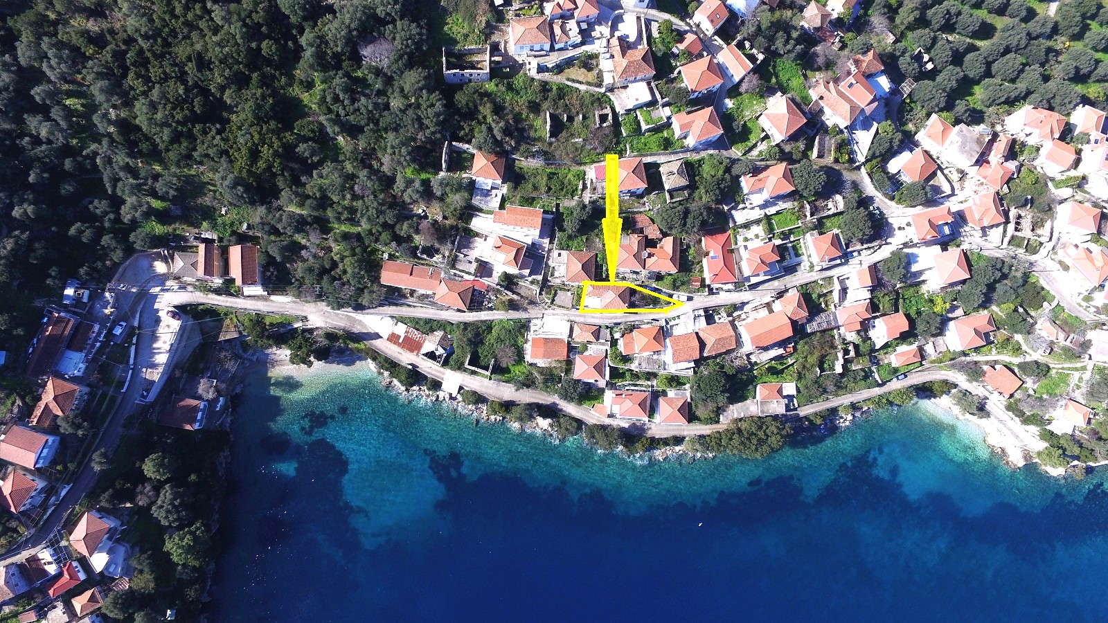 Aerial view with border and location of house for sale in Ithaca Greece Kioni