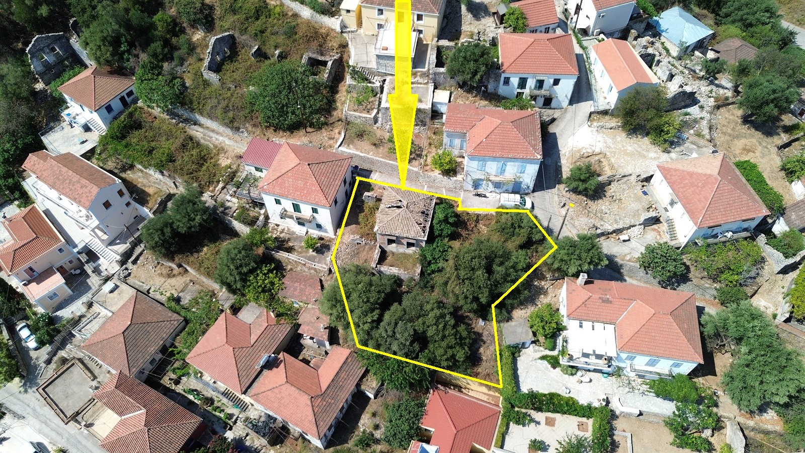 Aerial view with location and border of house for sale in Ithaca Greece Kioni